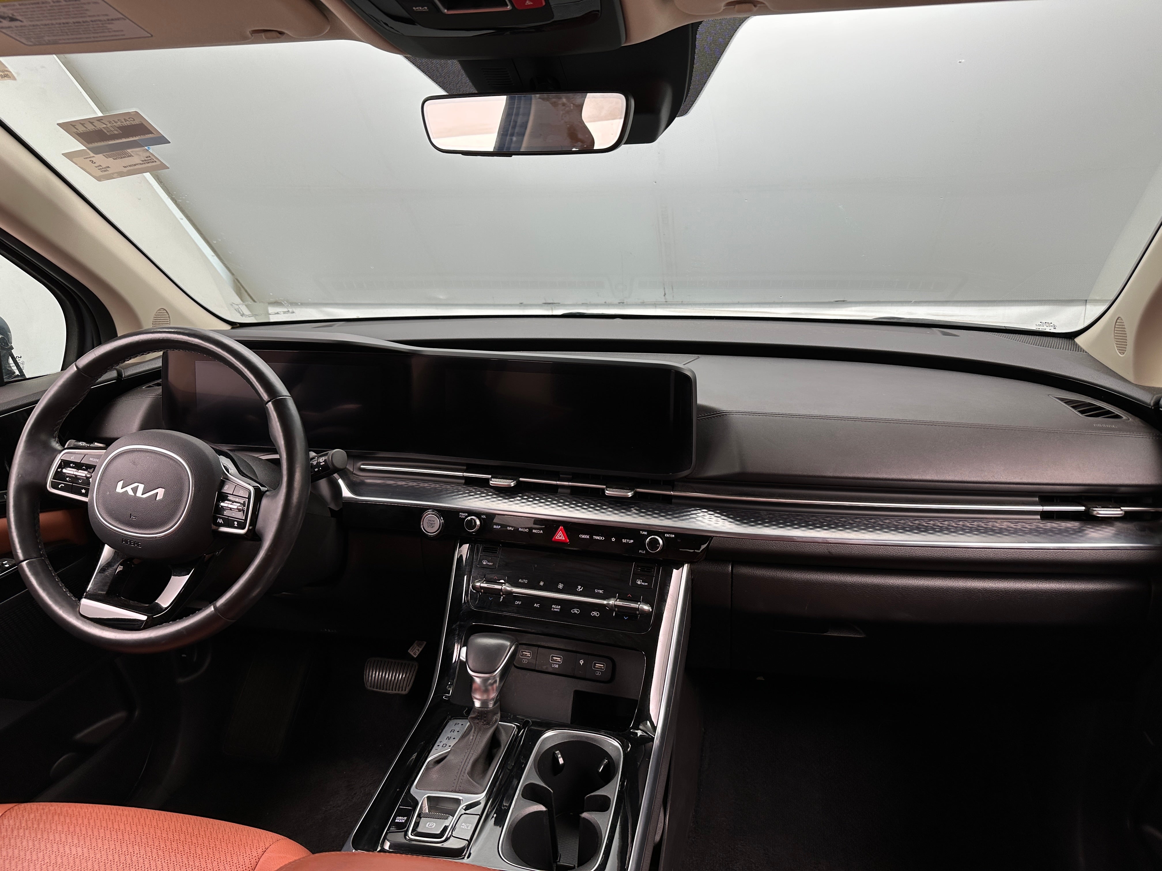 2023 Kia Carnival SX Prestige 2
