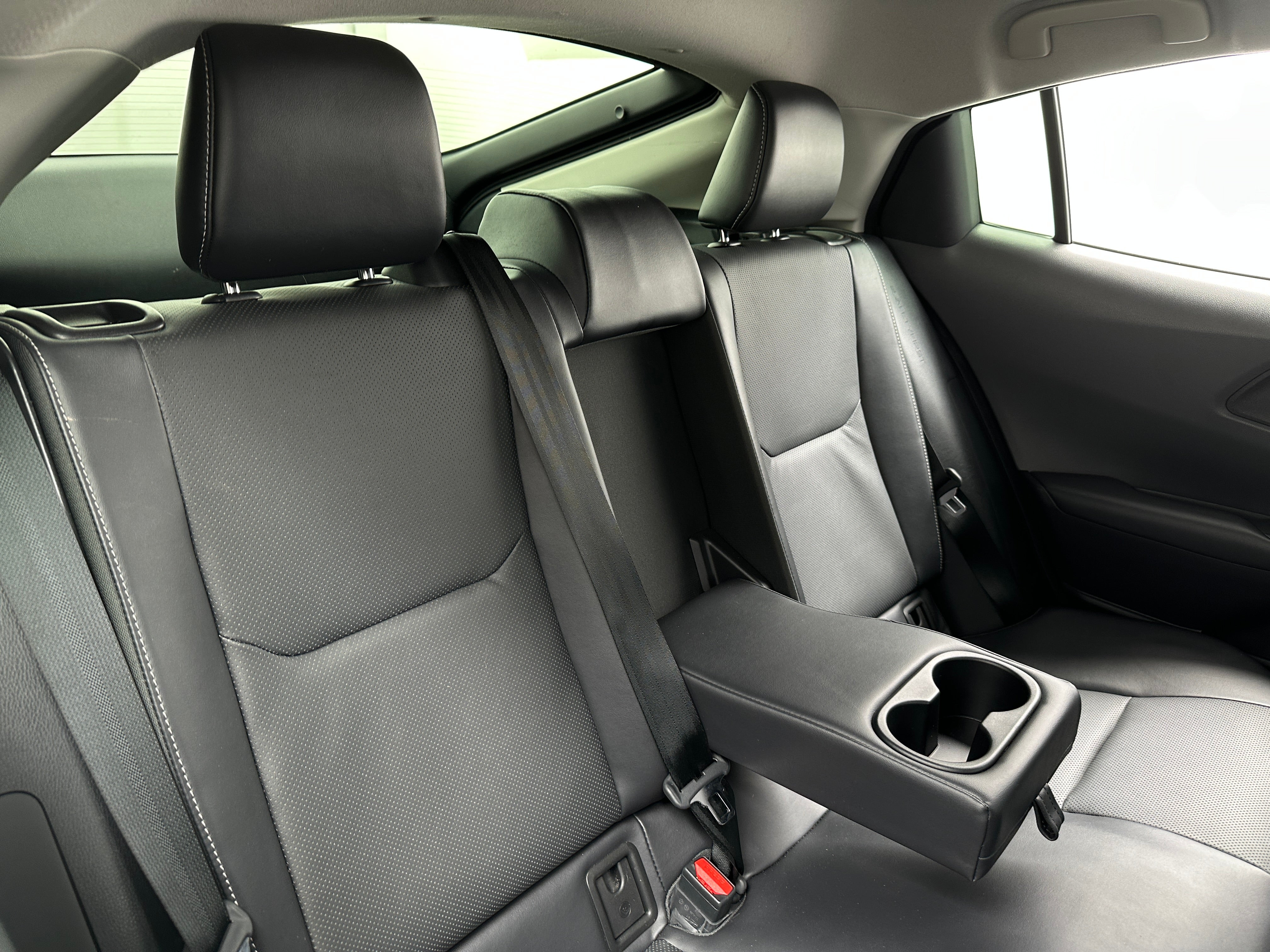 2023 Toyota Prius XLE 5