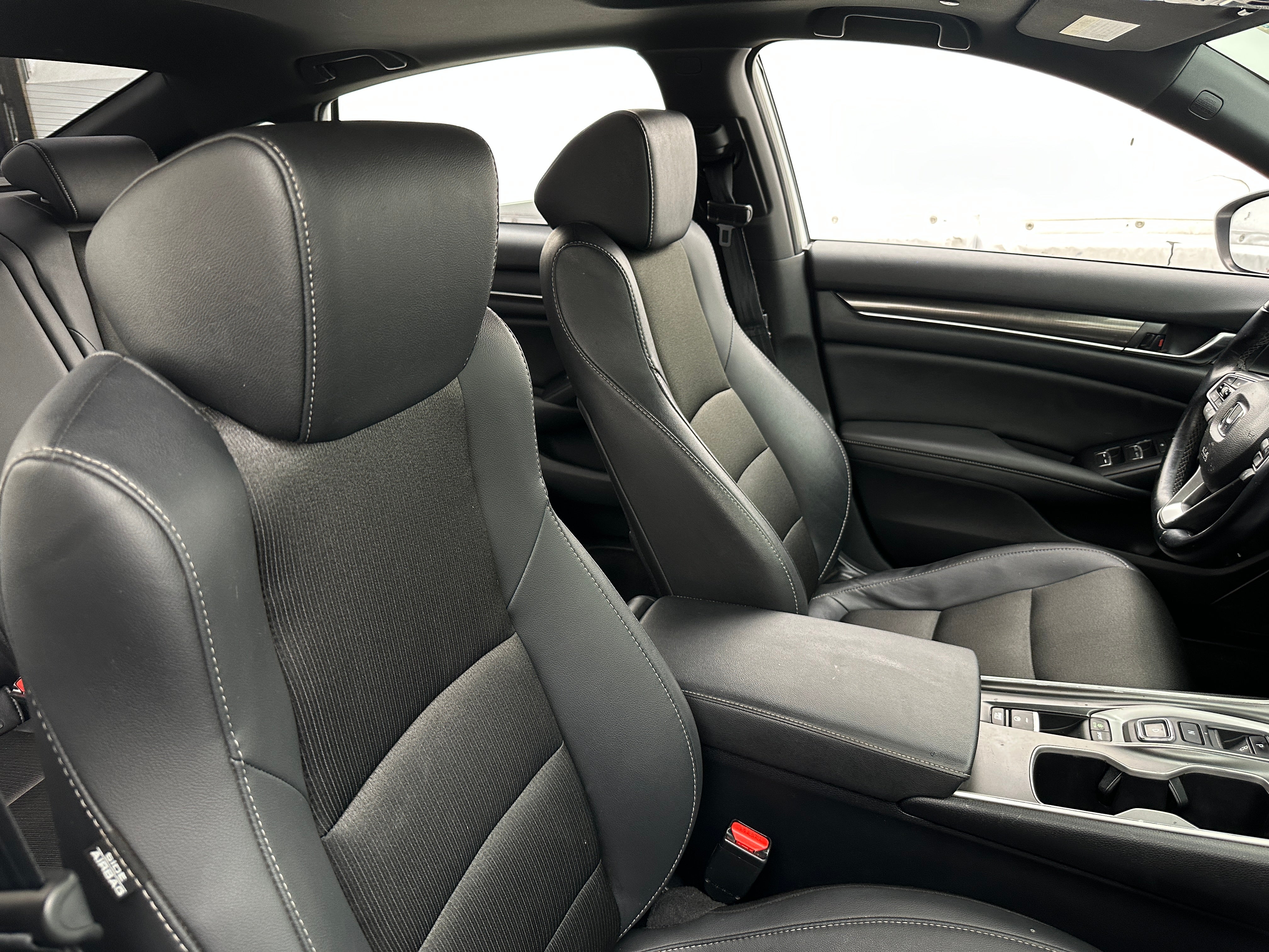 2020 Honda Accord Sport 2