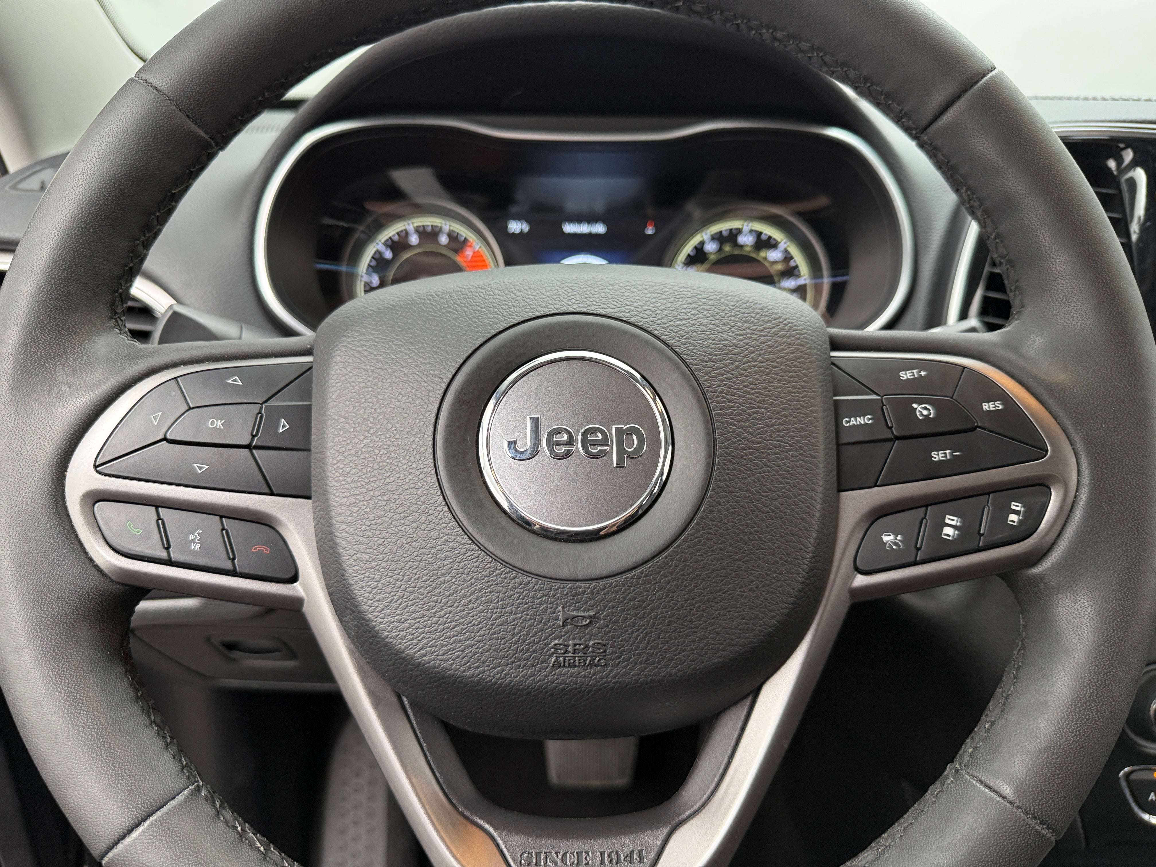 2021 Jeep Cherokee Limited Edition 4