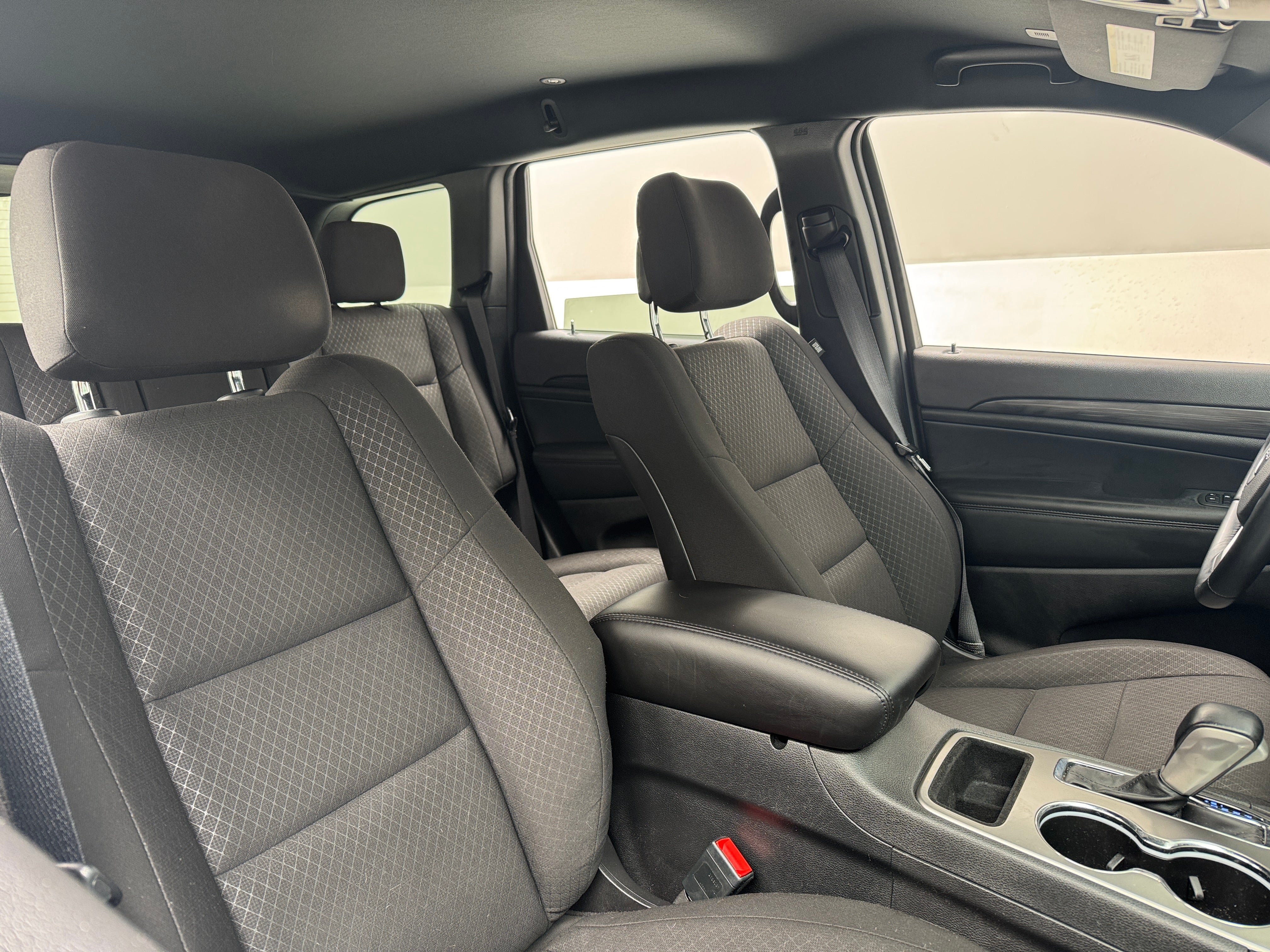 2021 Jeep Grand Cherokee Laredo 2