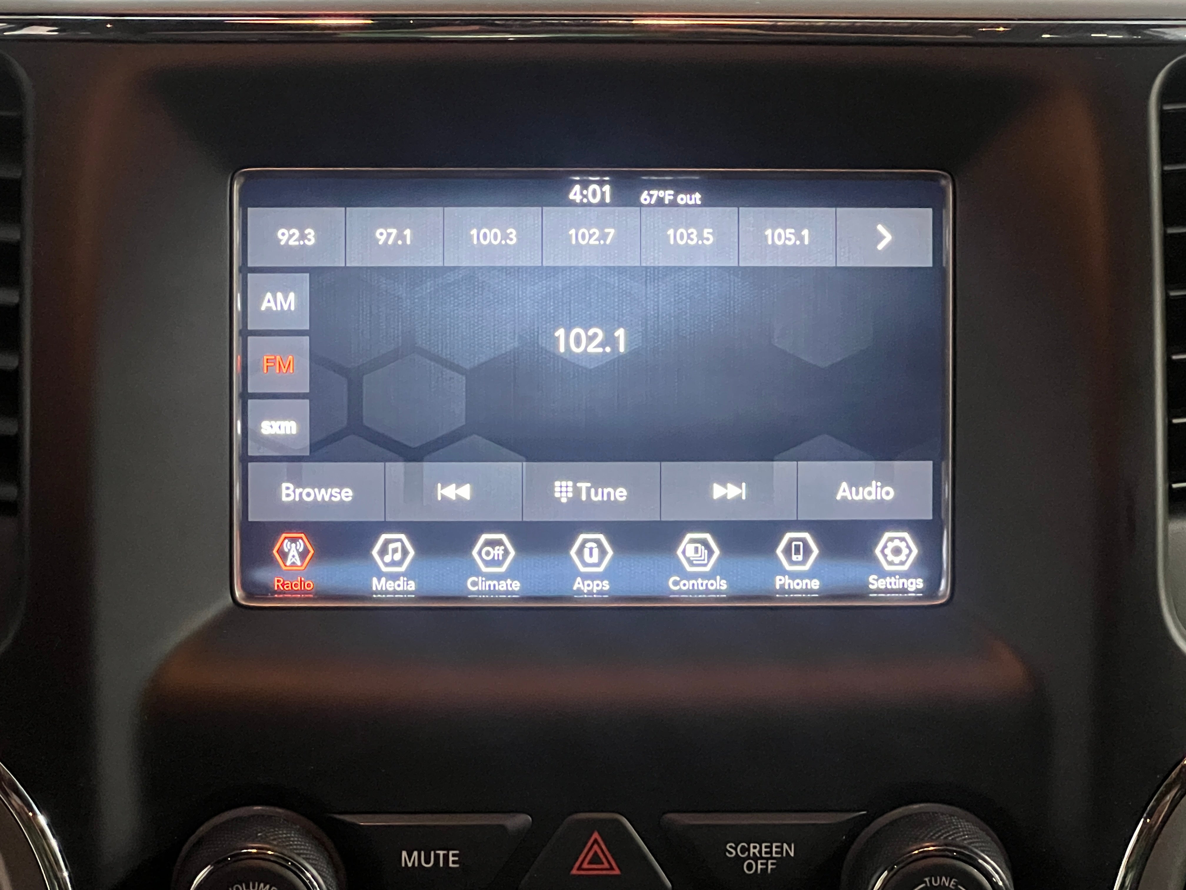 2021 Jeep Grand Cherokee Laredo 4