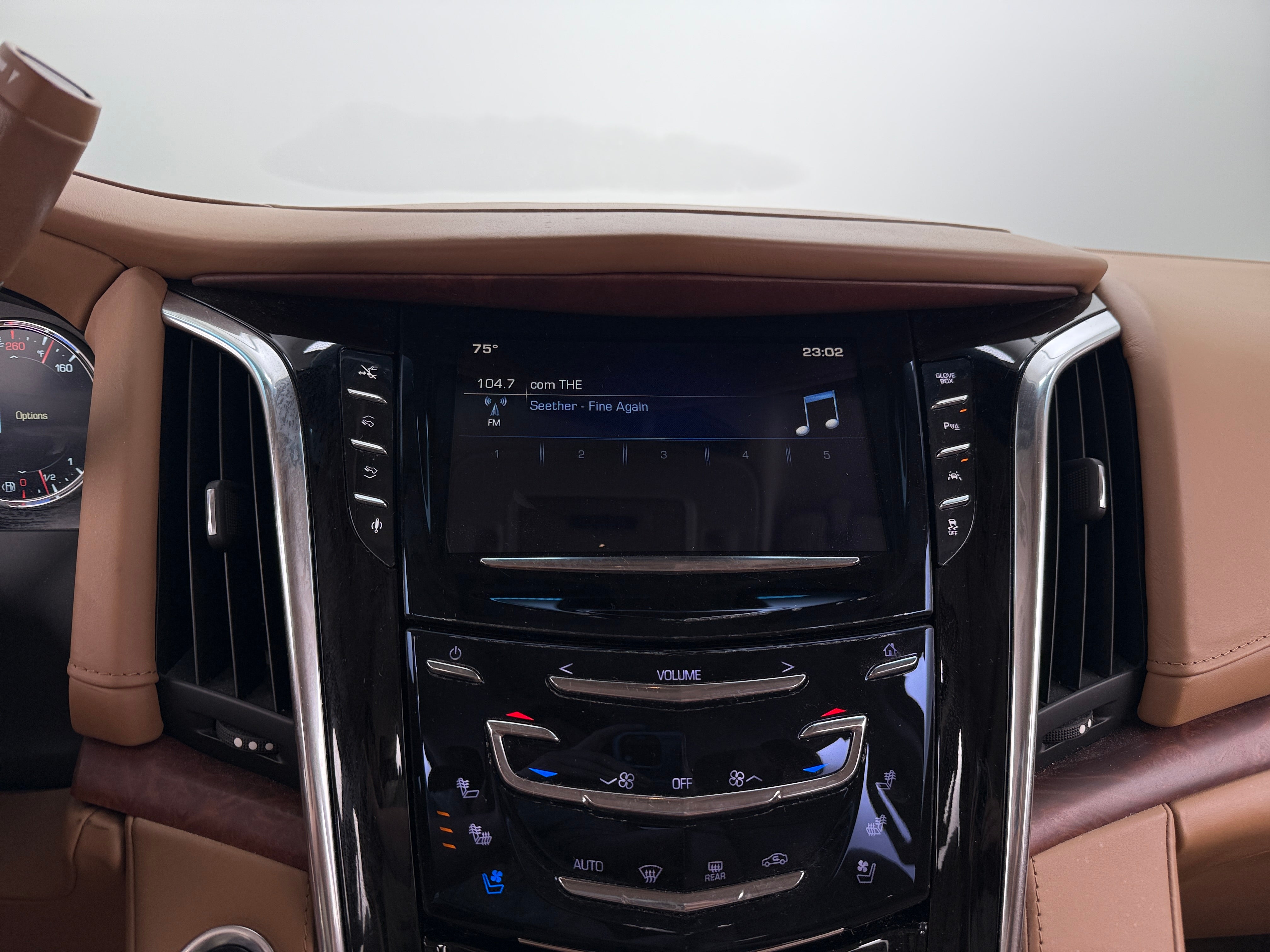 2016 Cadillac Escalade ESV Platinum 3