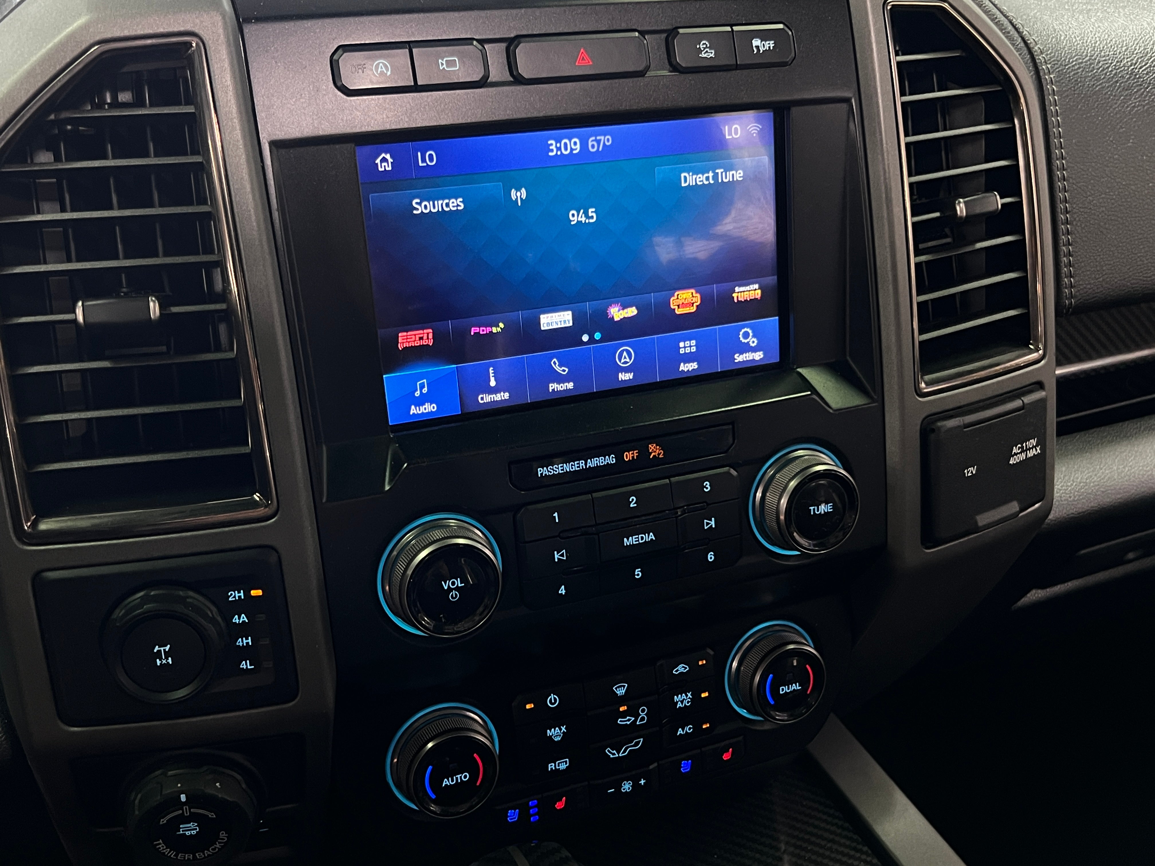 2020 Ford Econoline E-150 3