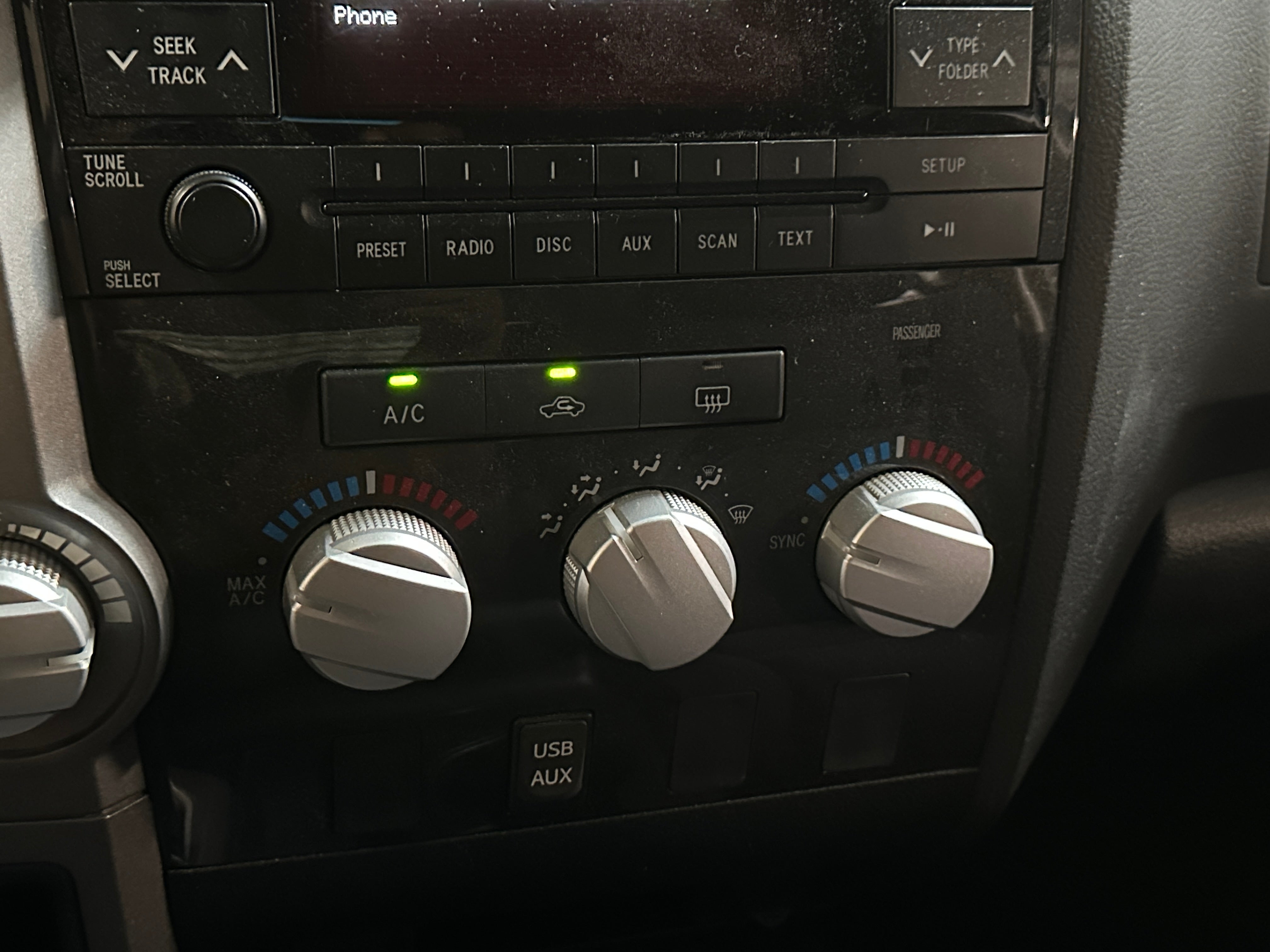 2011 Toyota Tundra  4