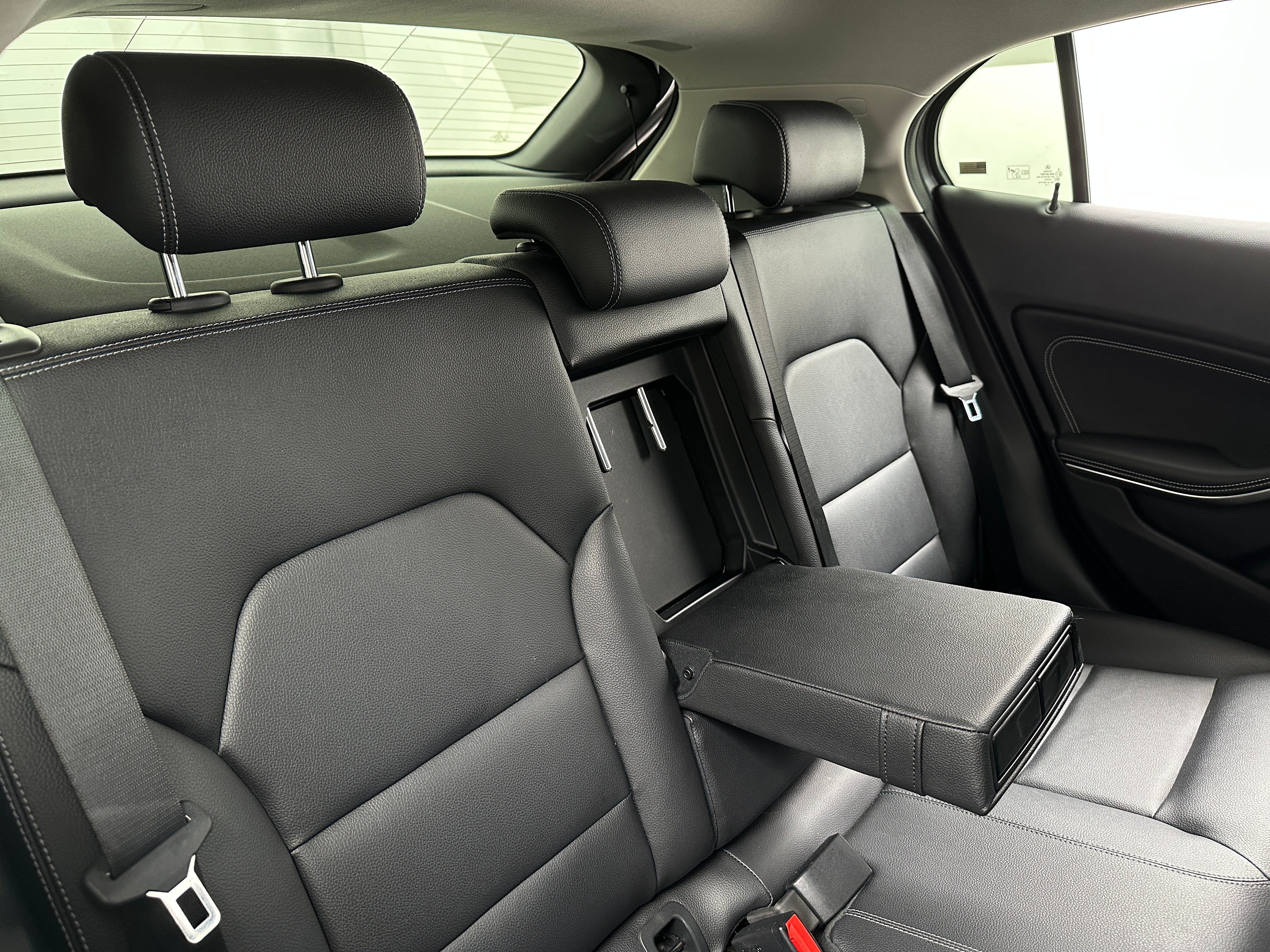 2015 Mercedes-Benz GLA 250 6