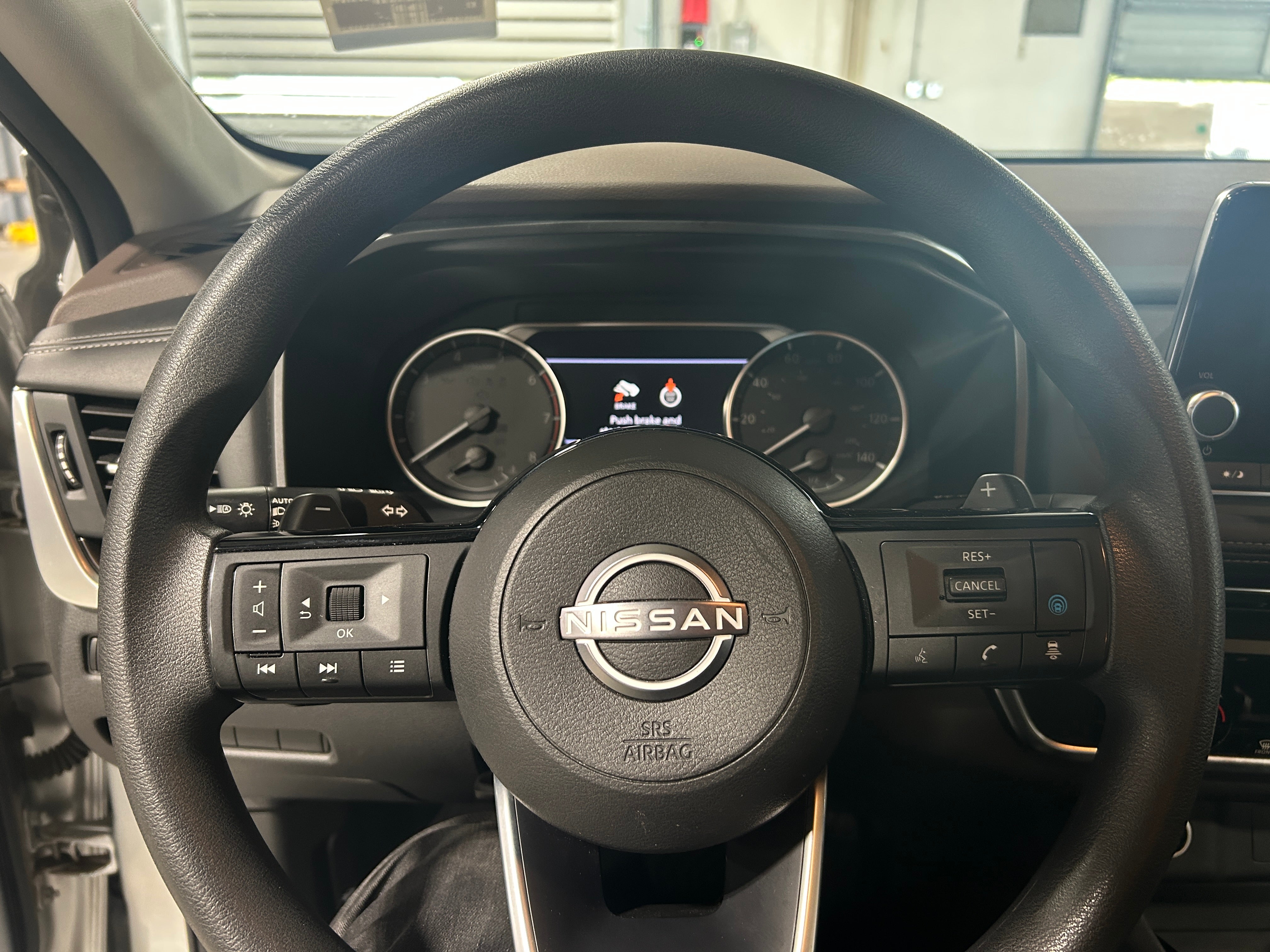 2023 Nissan Rogue SV 5