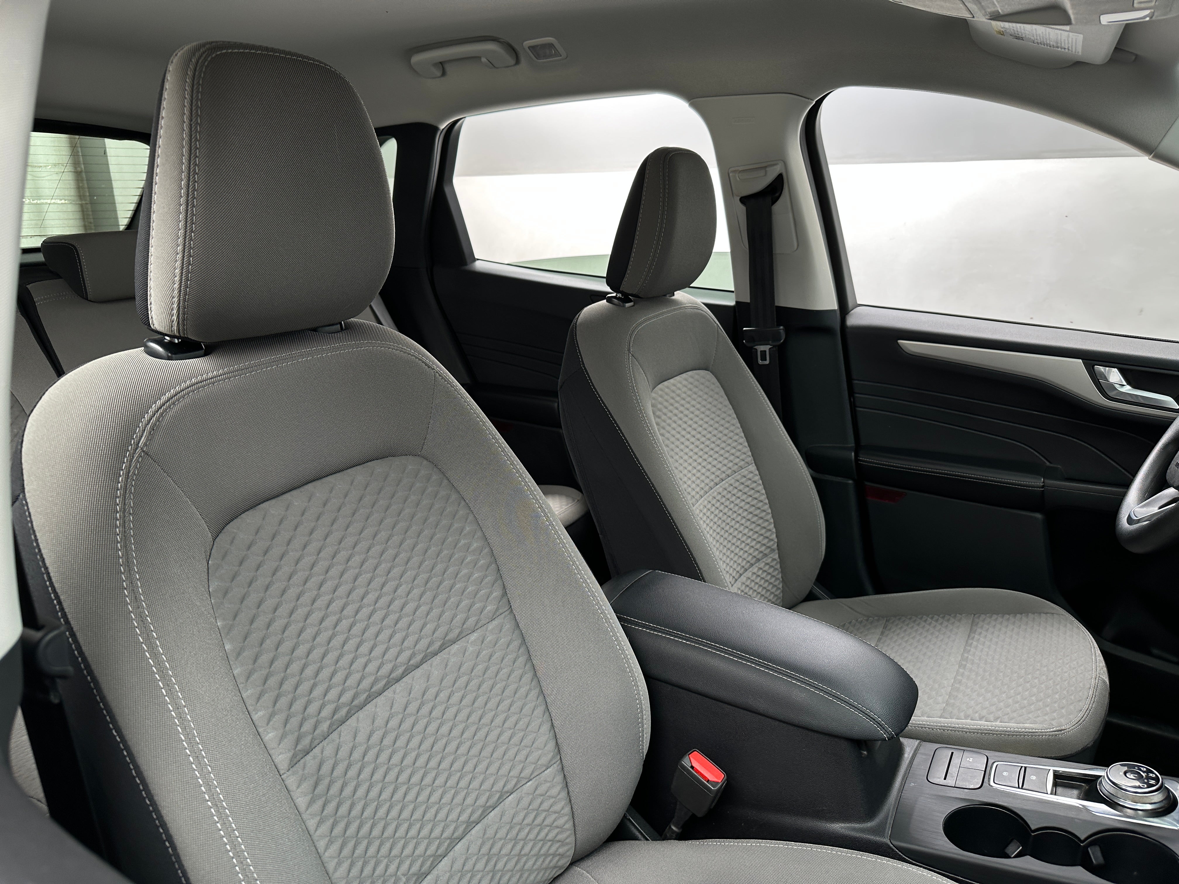 2021 Ford Escape SE Sport Hybrid 2