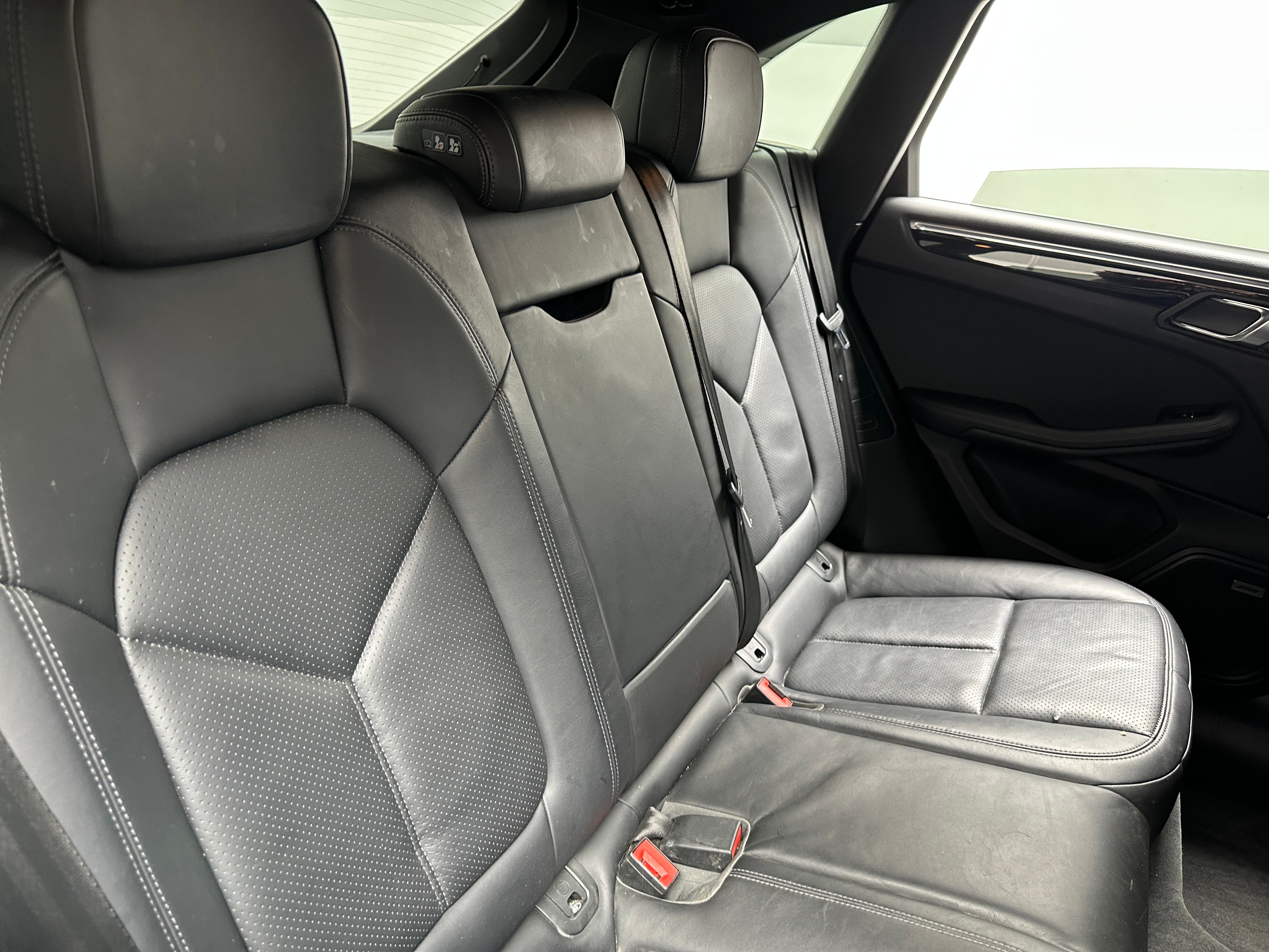 2015 Porsche Macan S 5