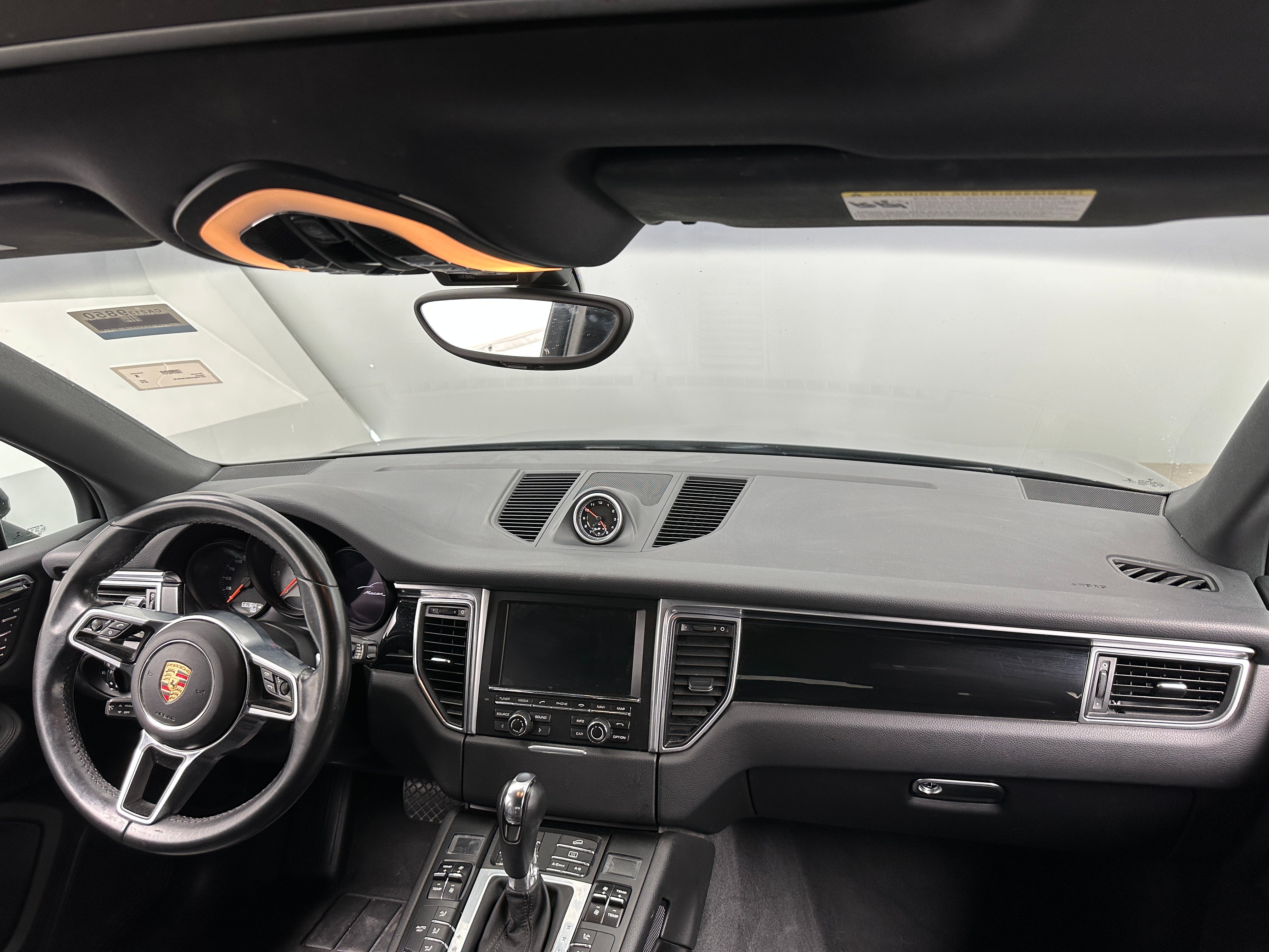 2015 Porsche Macan S 2