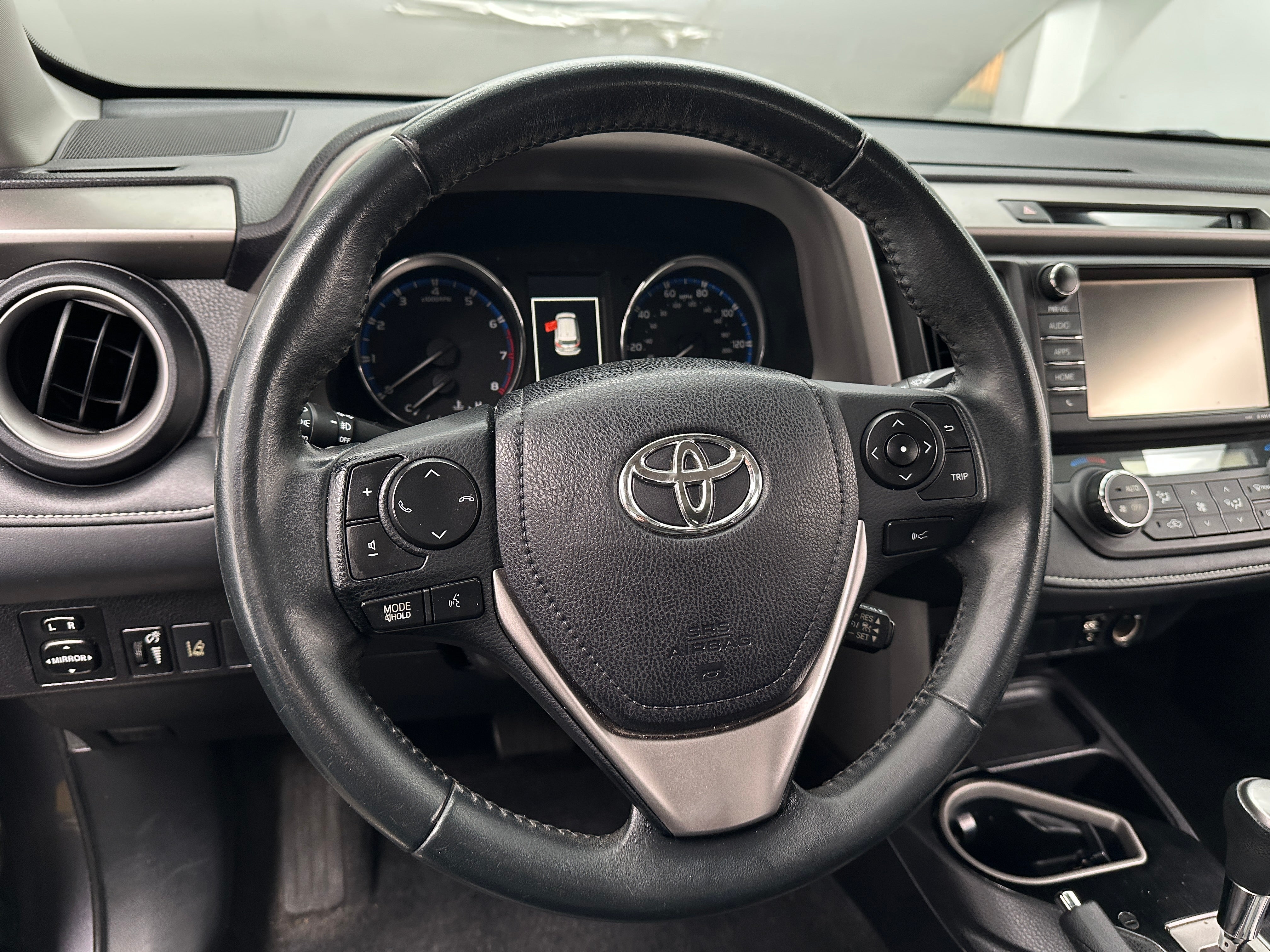 2016 Toyota RAV4 Limited 4