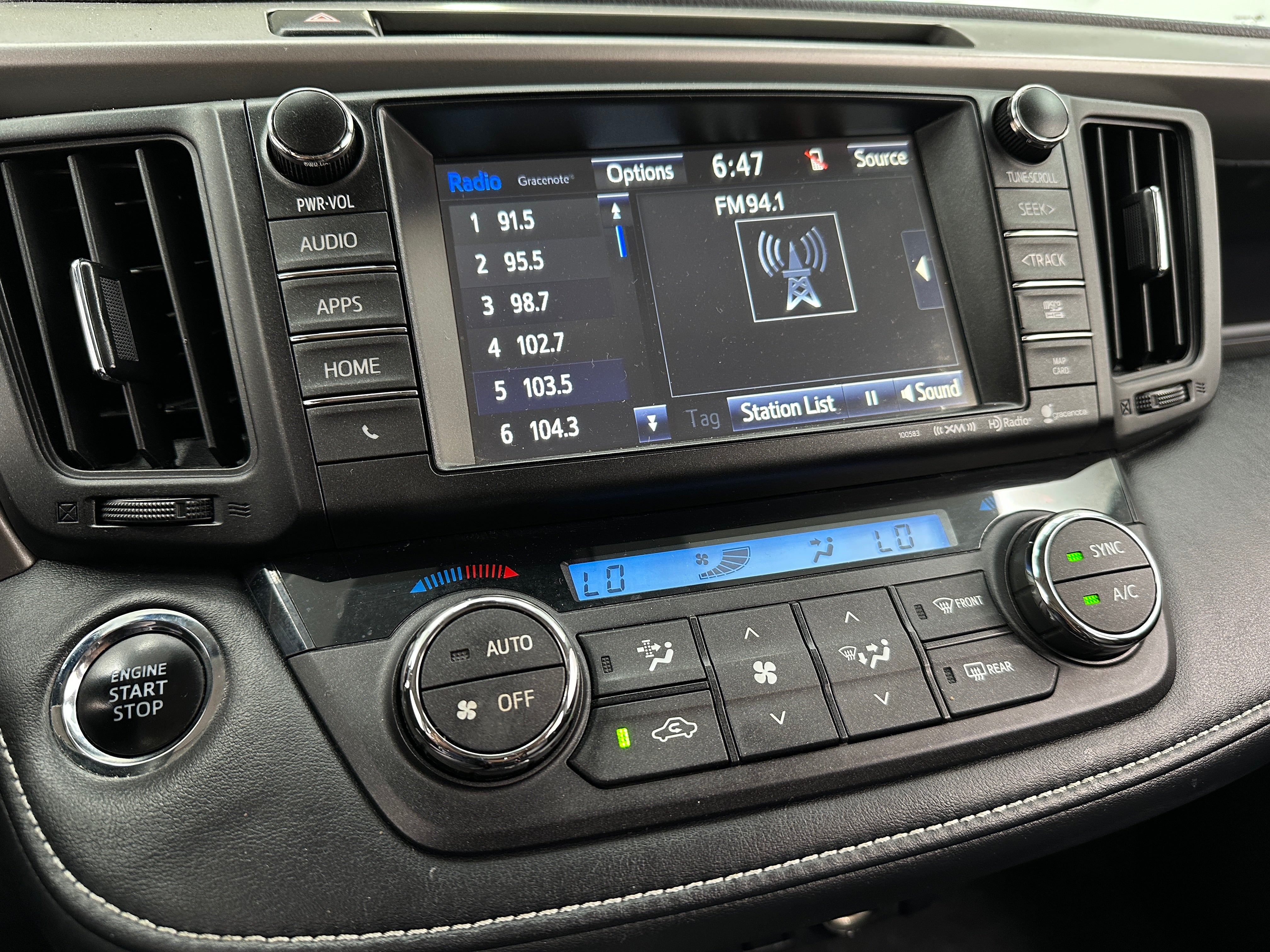 2016 Toyota RAV4 Limited 3