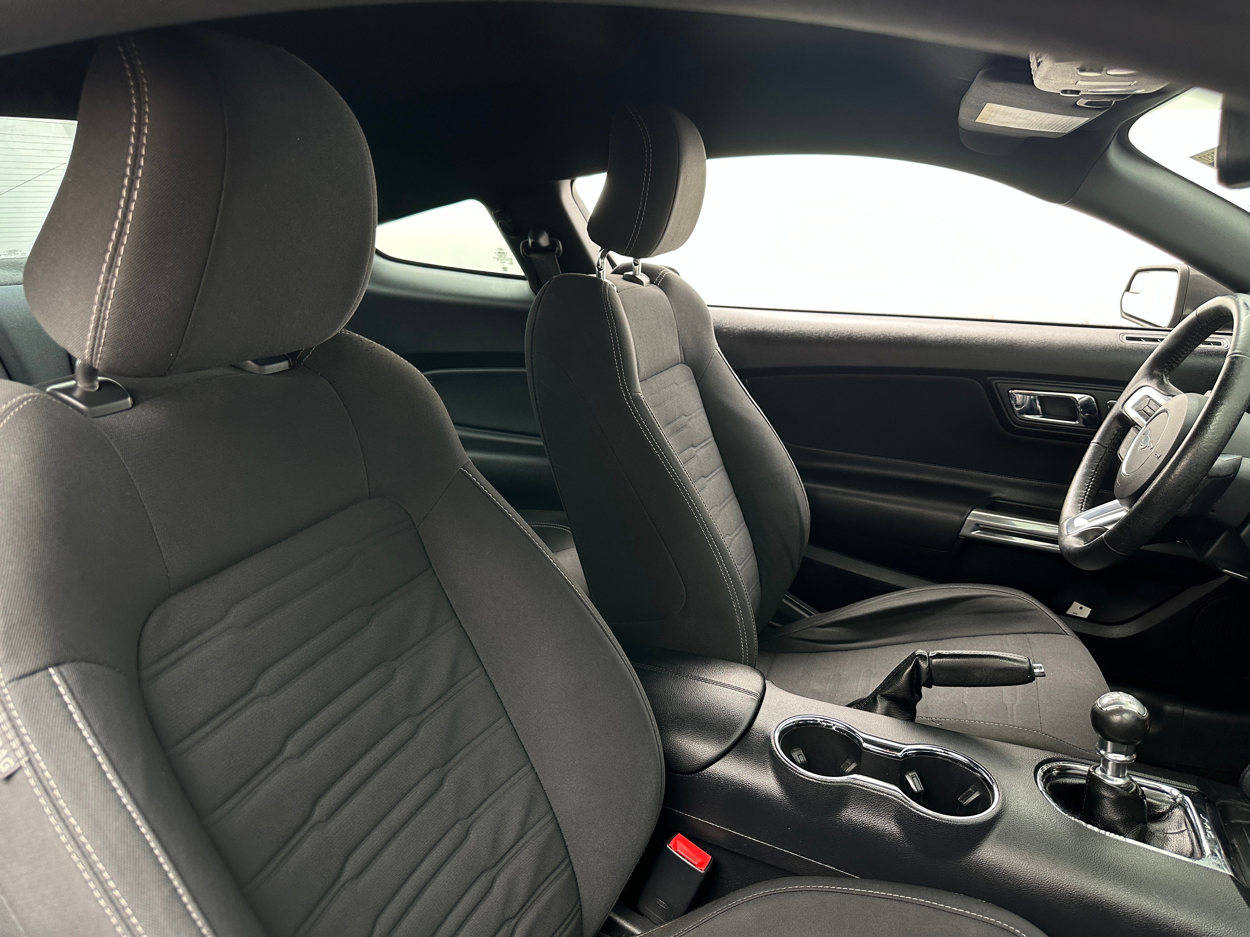 2016 Ford Mustang  2