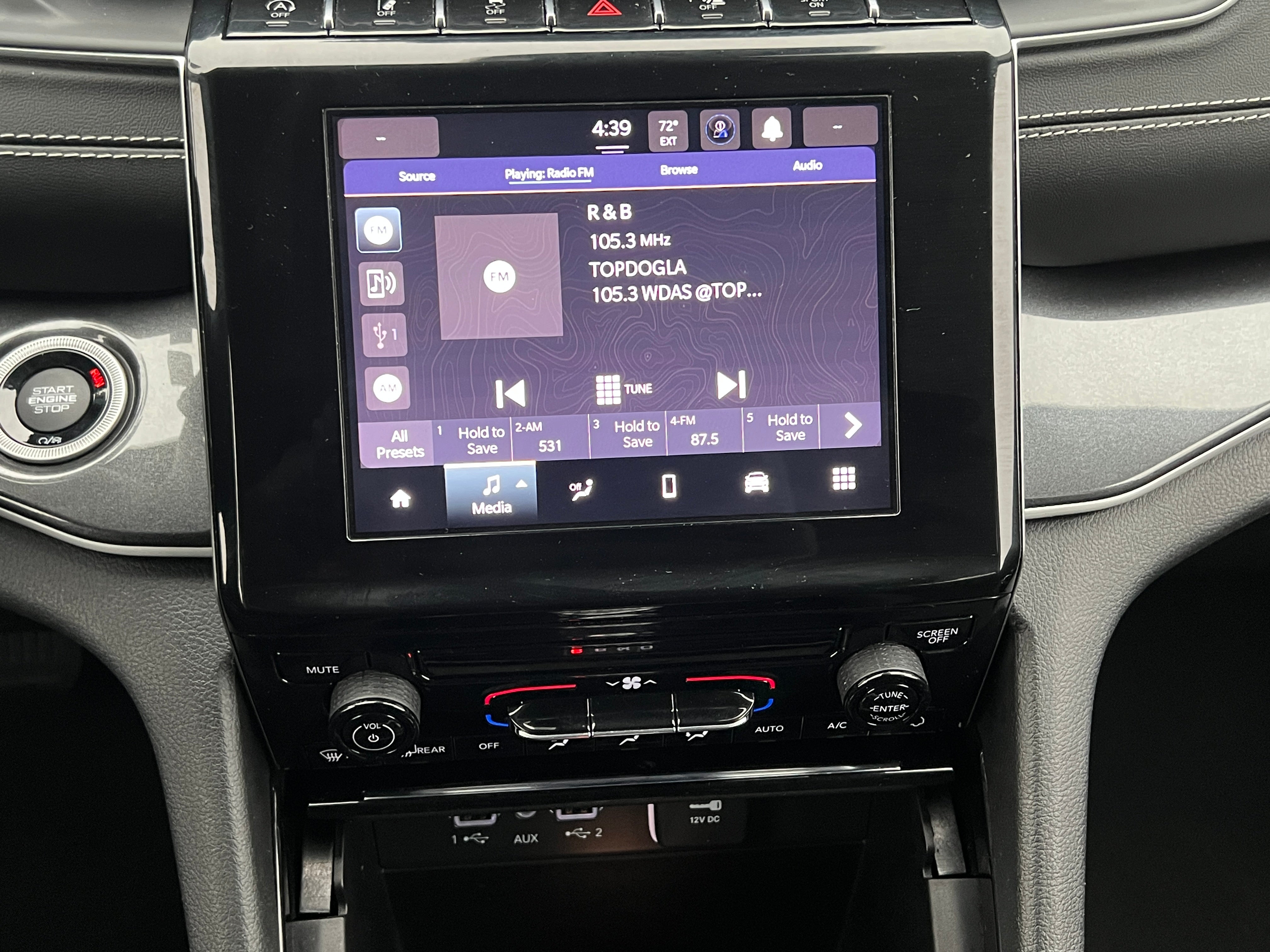 2023 Jeep Grand Cherokee Laredo 4