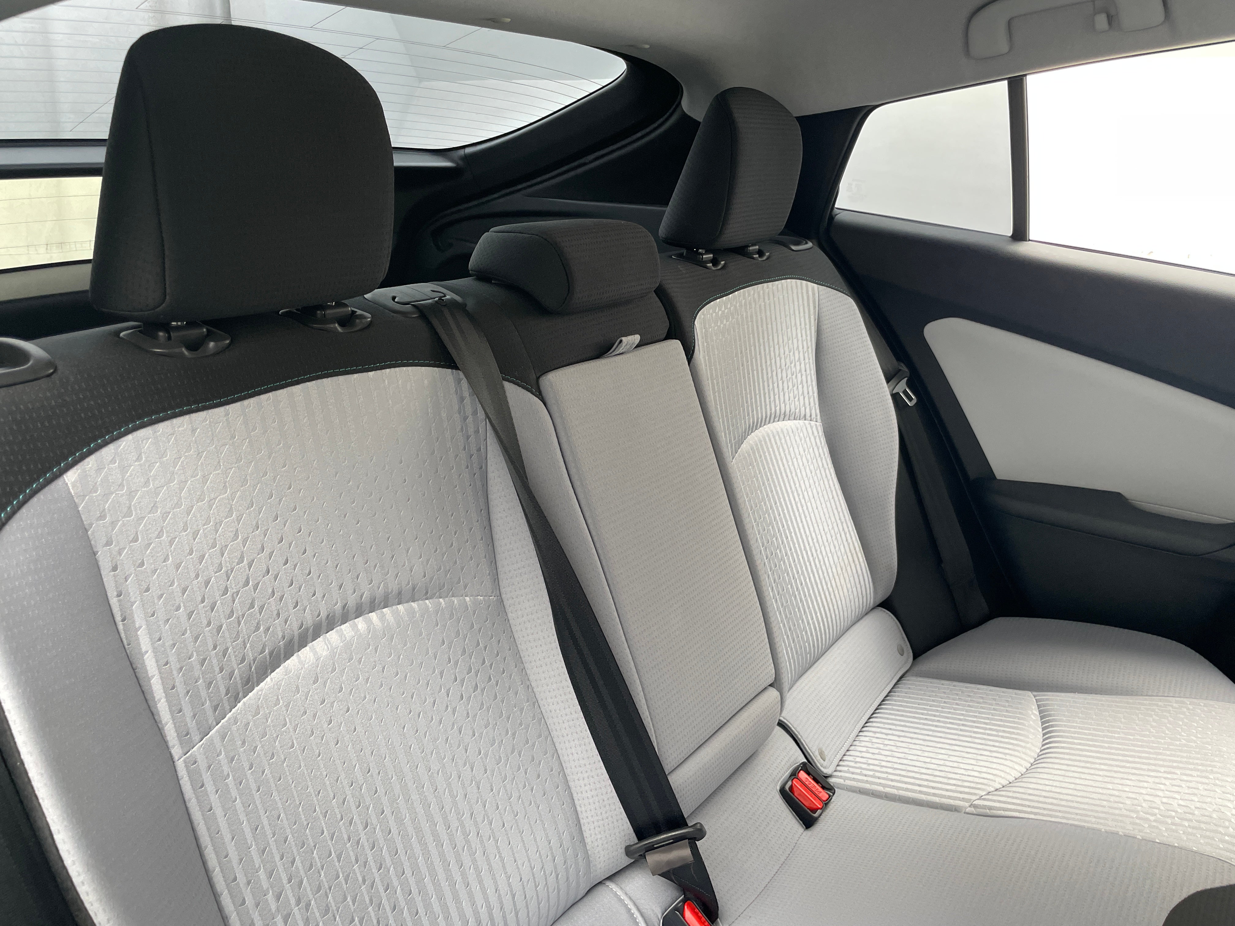 2018 Toyota Prius Two 6