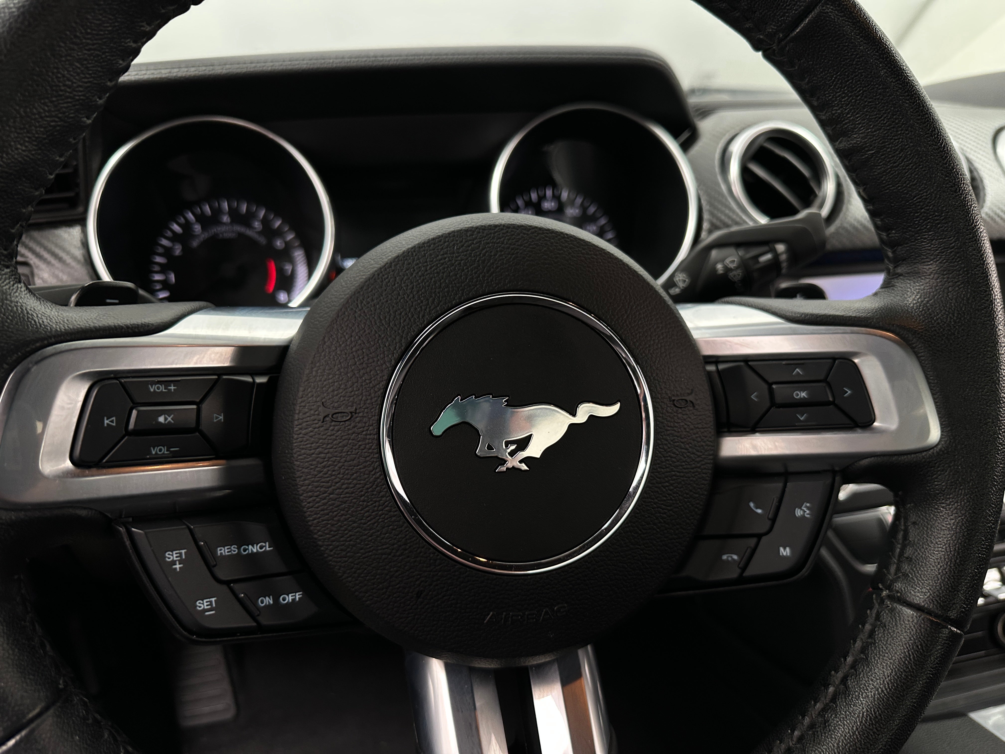 2021 Ford Mustang  4