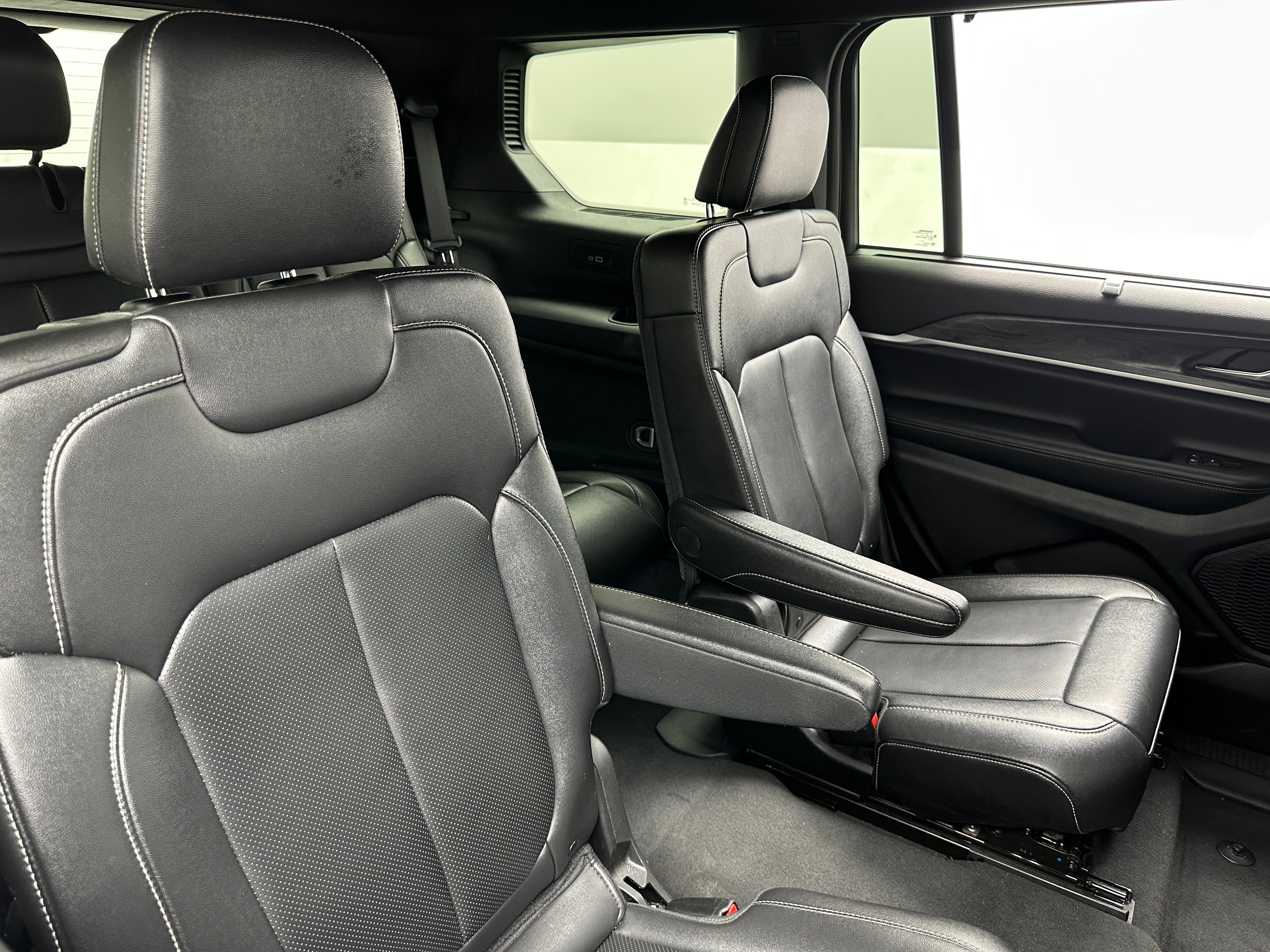 2024 Jeep Grand Cherokee L Limited Edition 5