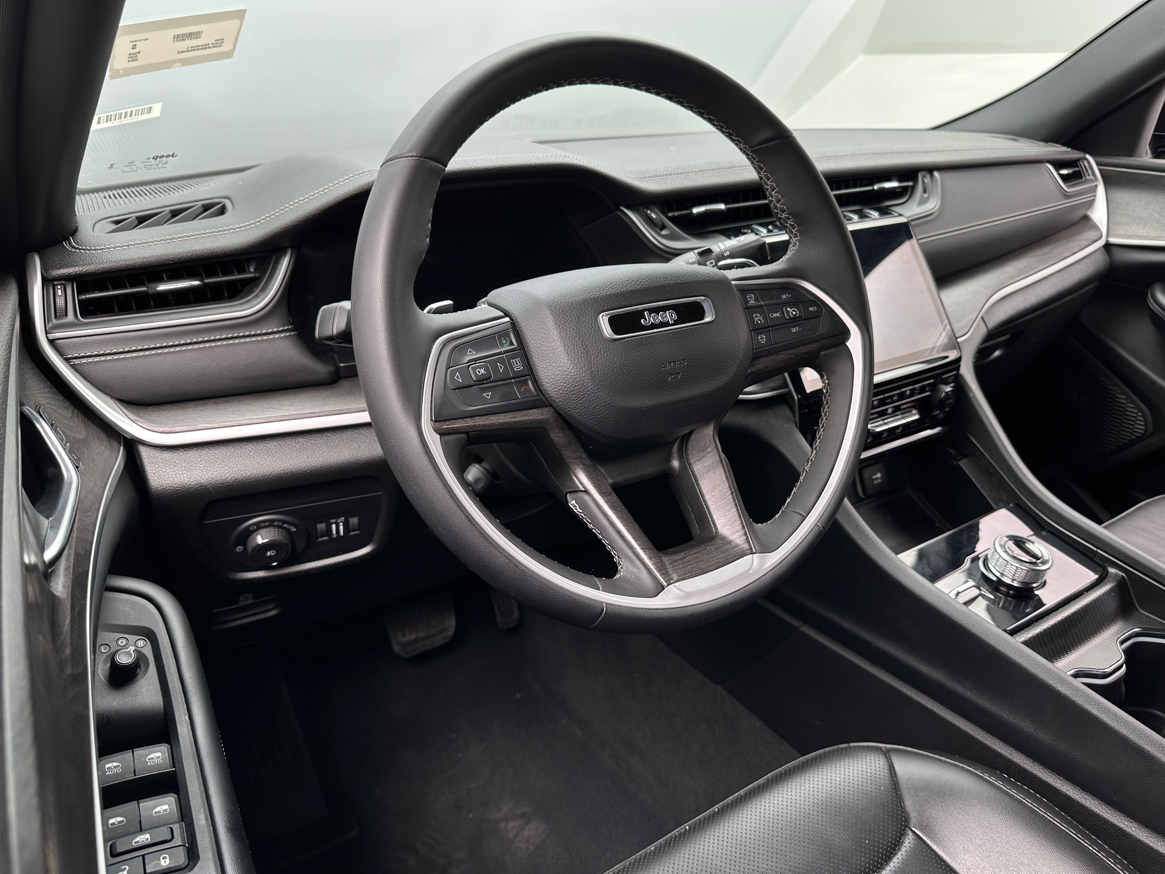 2024 Jeep Grand Cherokee L Limited Edition 2