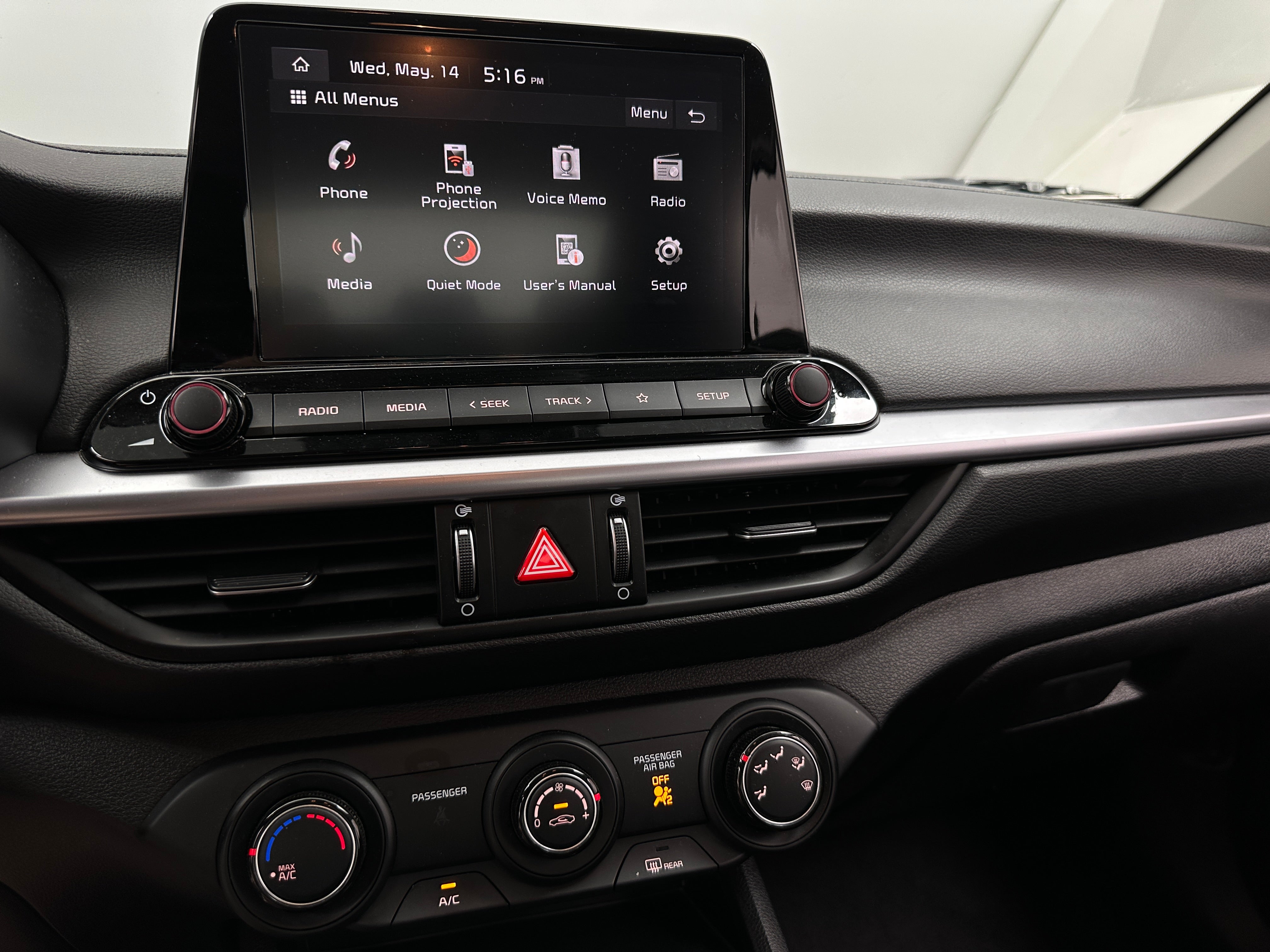 2023 Kia Forte LXS 4