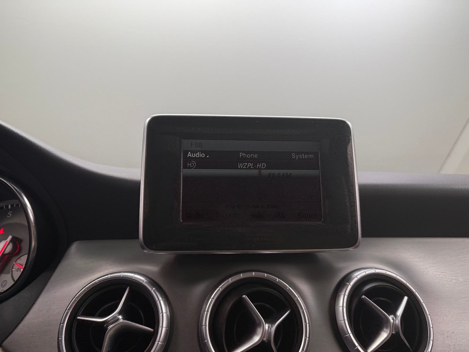 Thumbnail: 2014 Mercedes-Benz CLA - 3