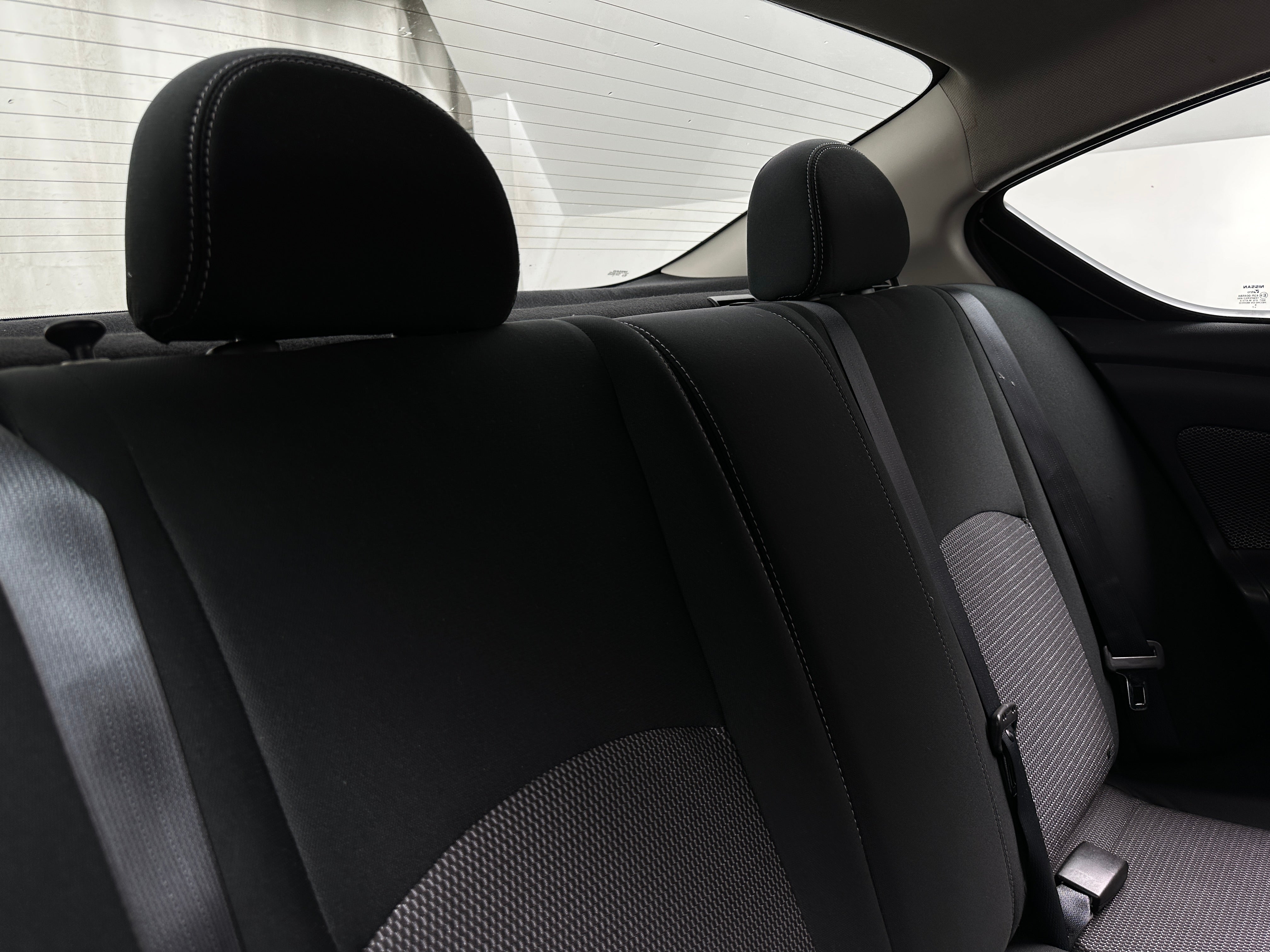 2017 Nissan Versa SV 6