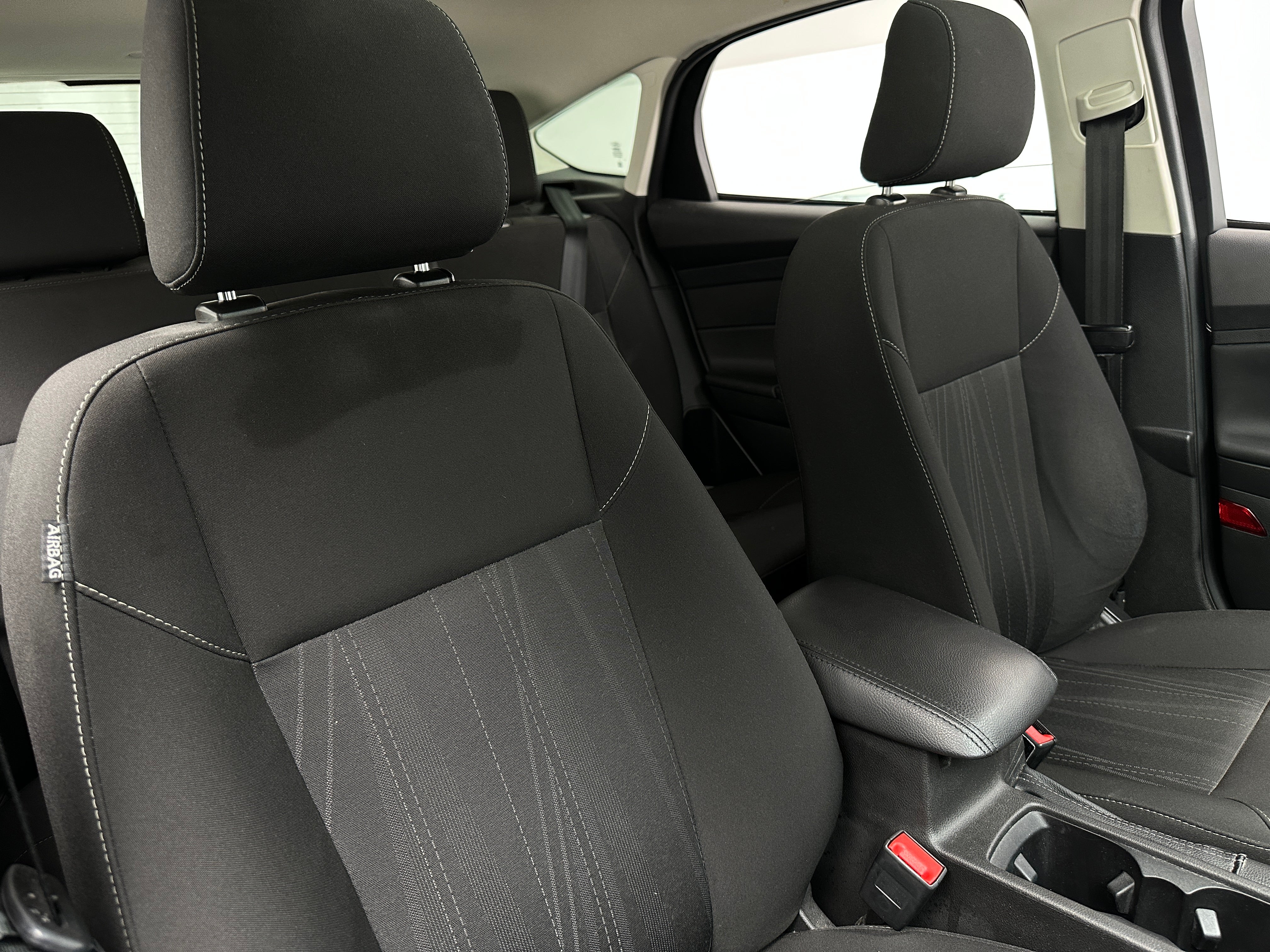 2018 Ford Focus SEL 2
