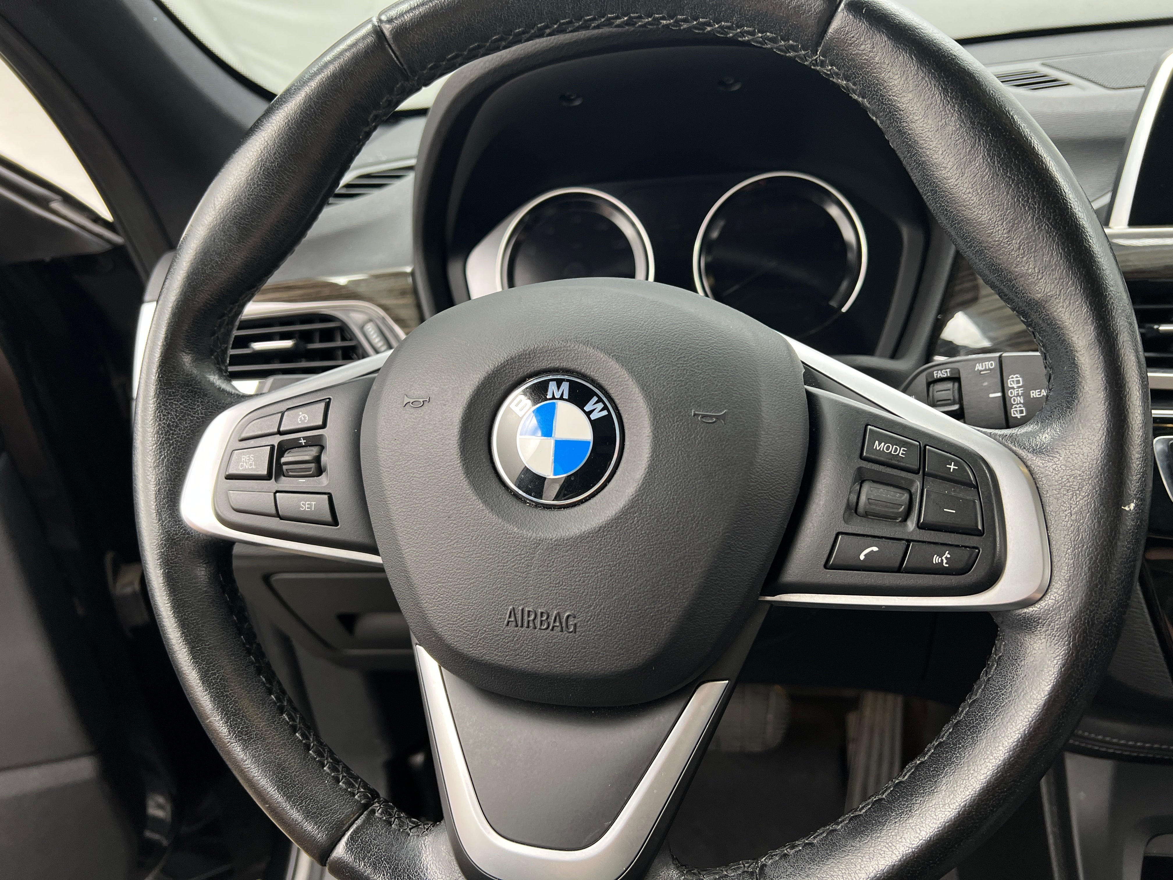 2018 BMW X1 xDrive28i 4
