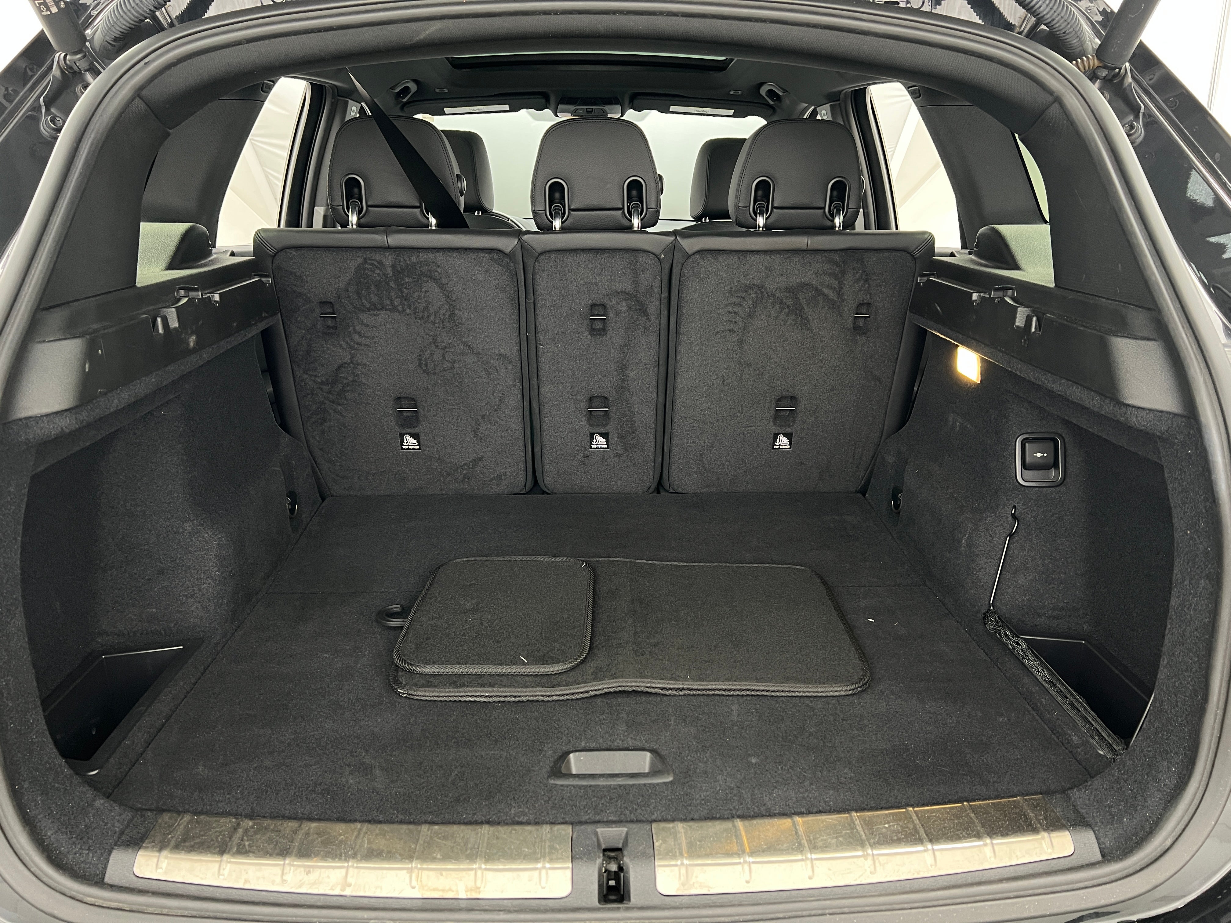 2018 BMW X1 xDrive28i 6