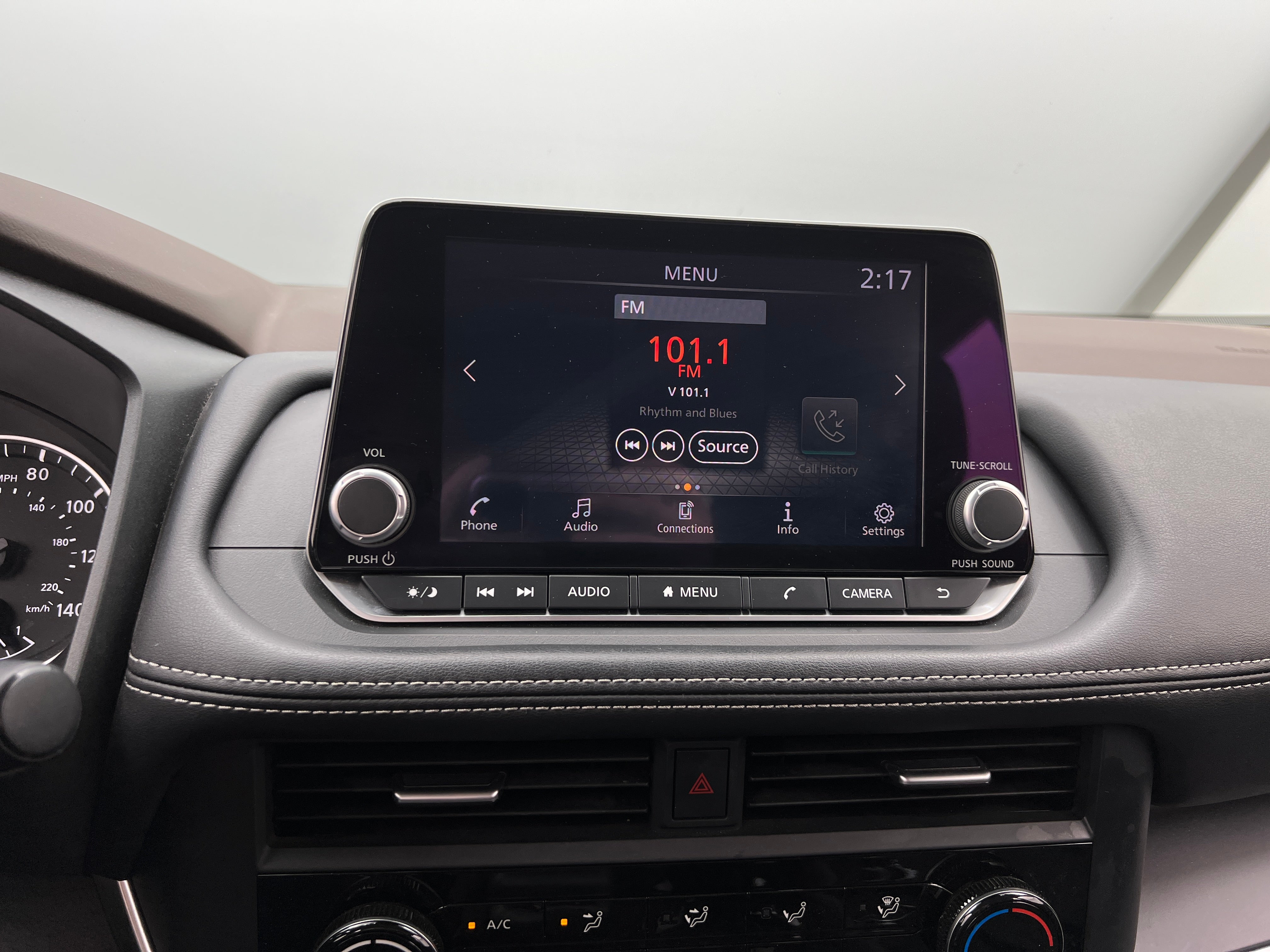 2023 Nissan Rogue S 4