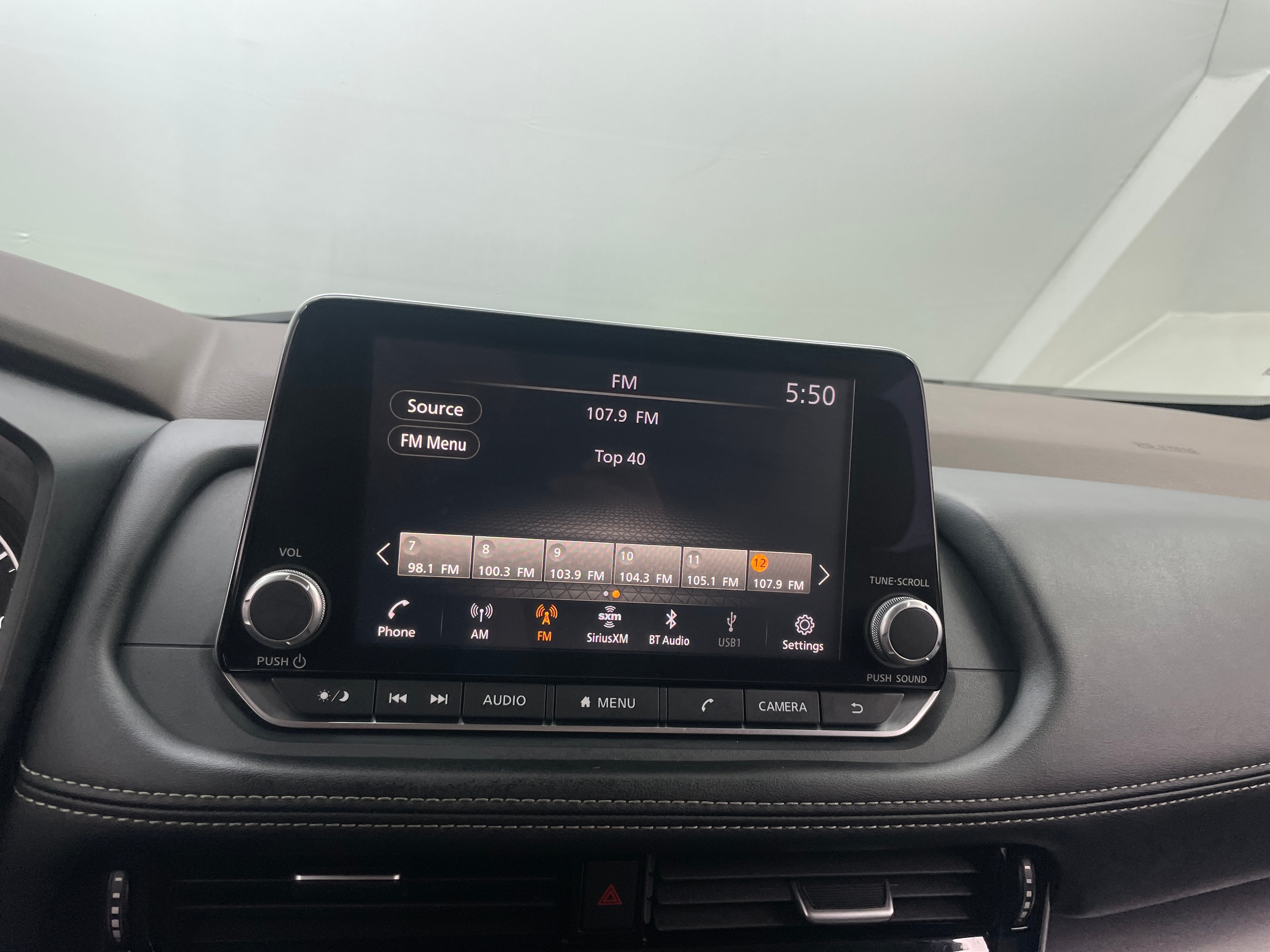 2021 Nissan Rogue SV 4