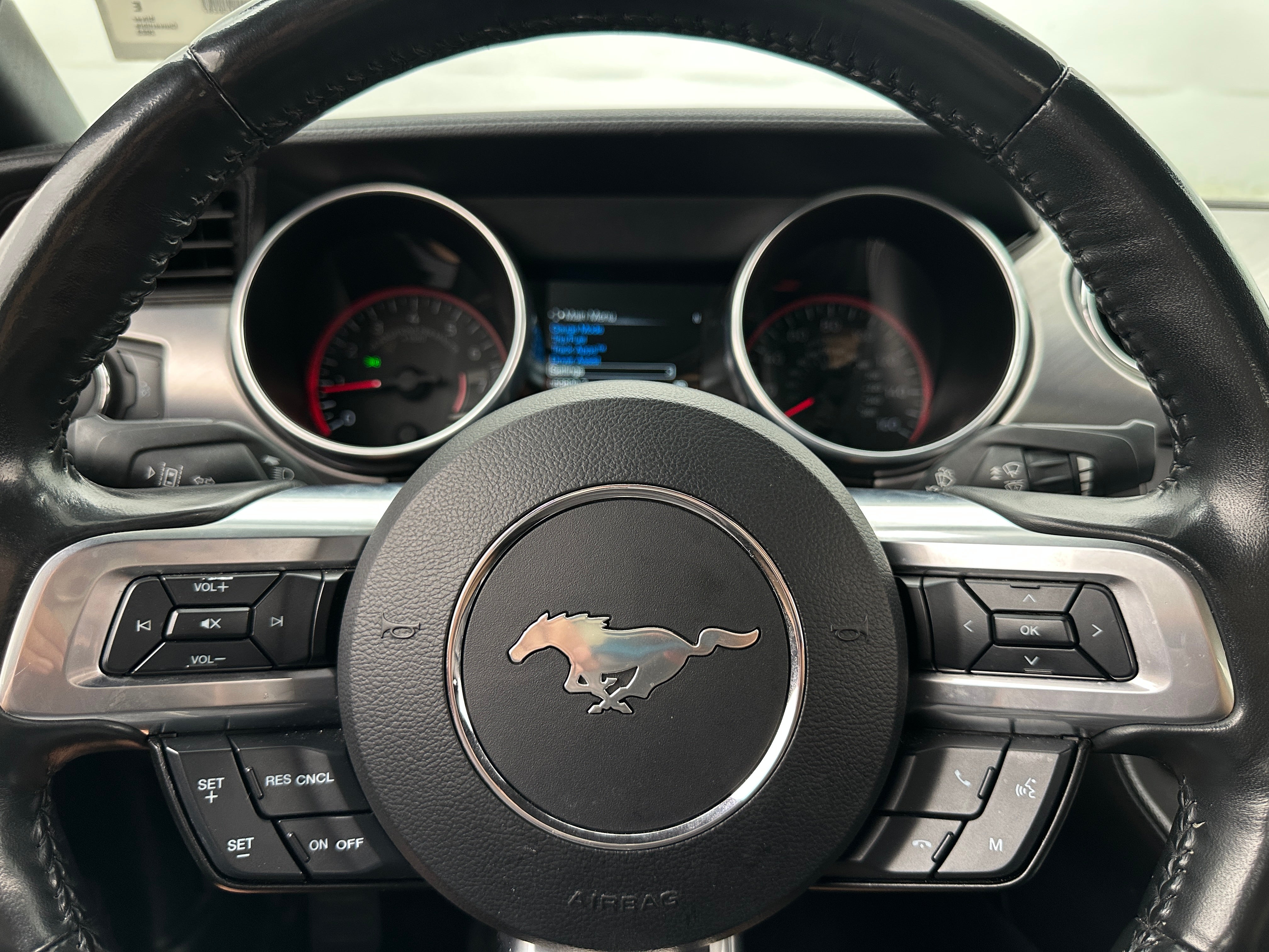 2023 Ford Mustang  4