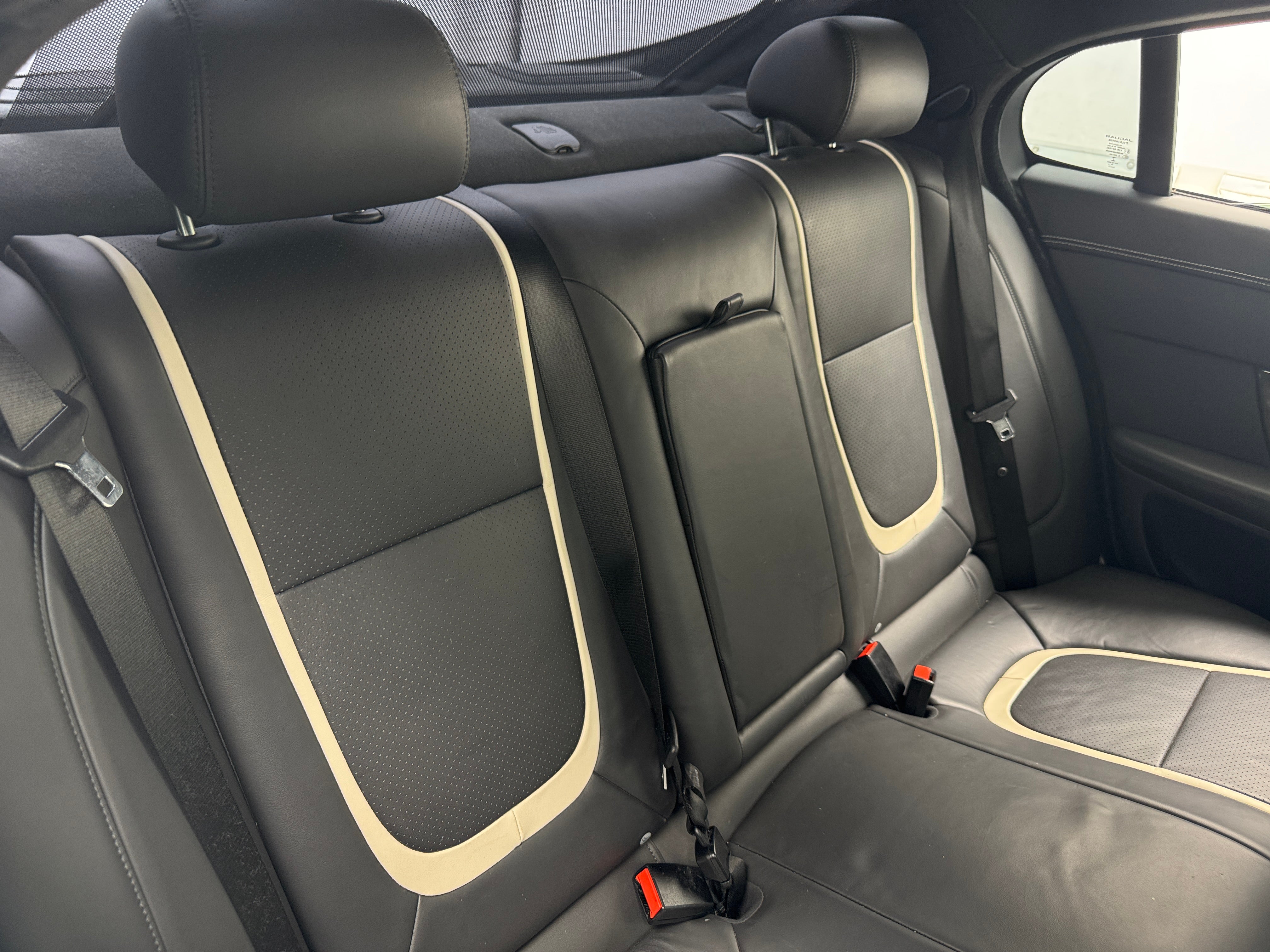 2015 Jaguar XF Supercharged 5