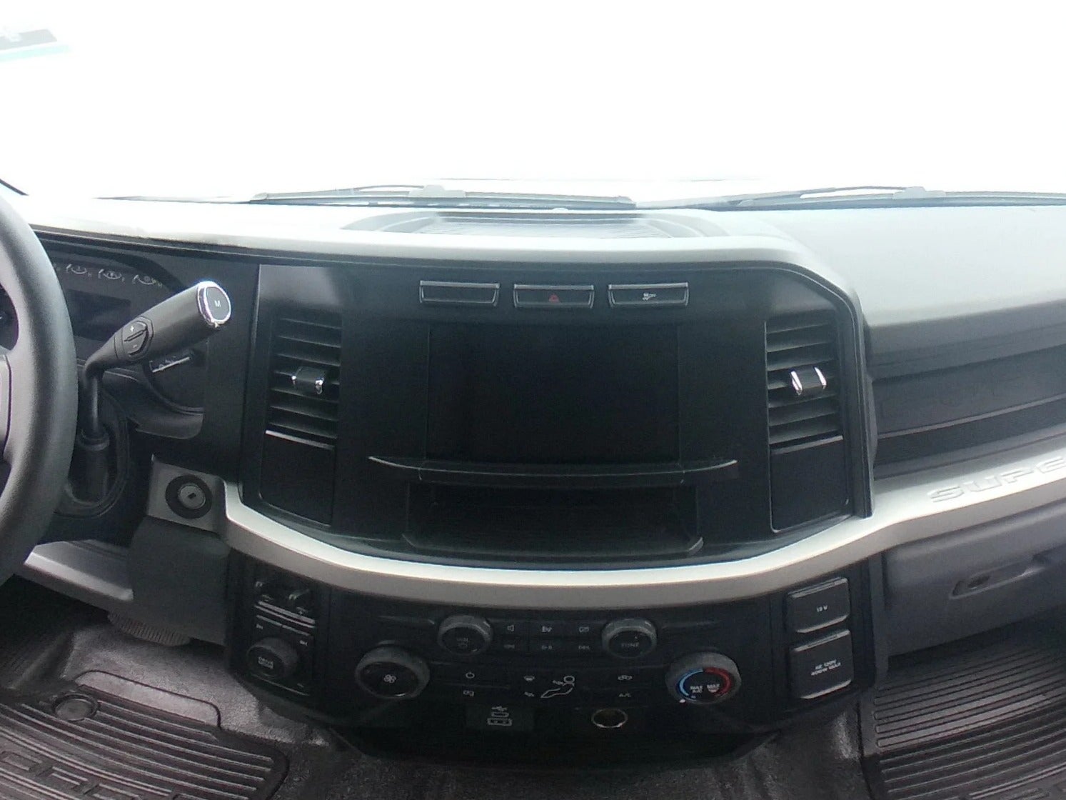 2024 Ford Econoline E-250 3