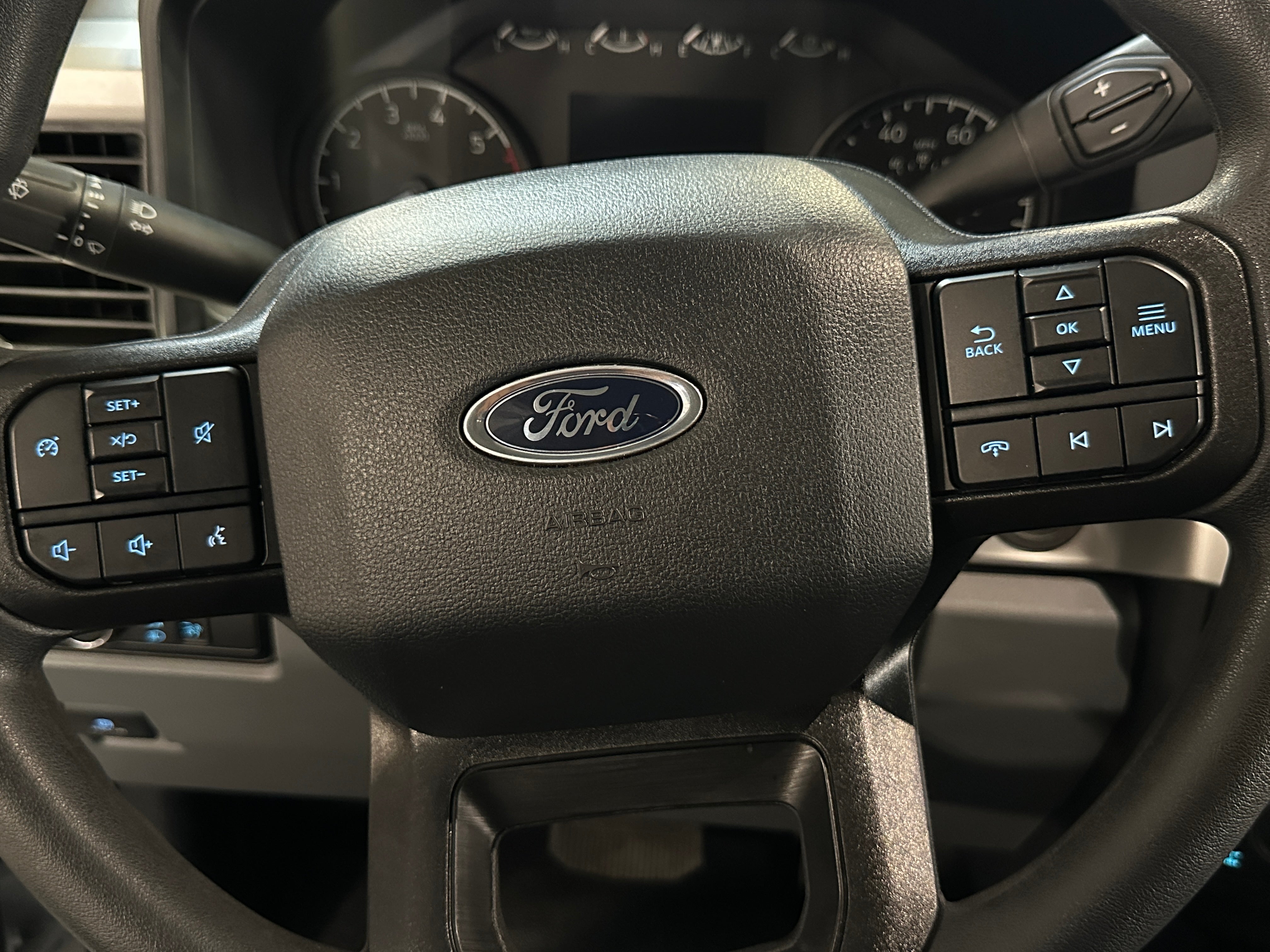 2024 Ford Econoline E-250 5
