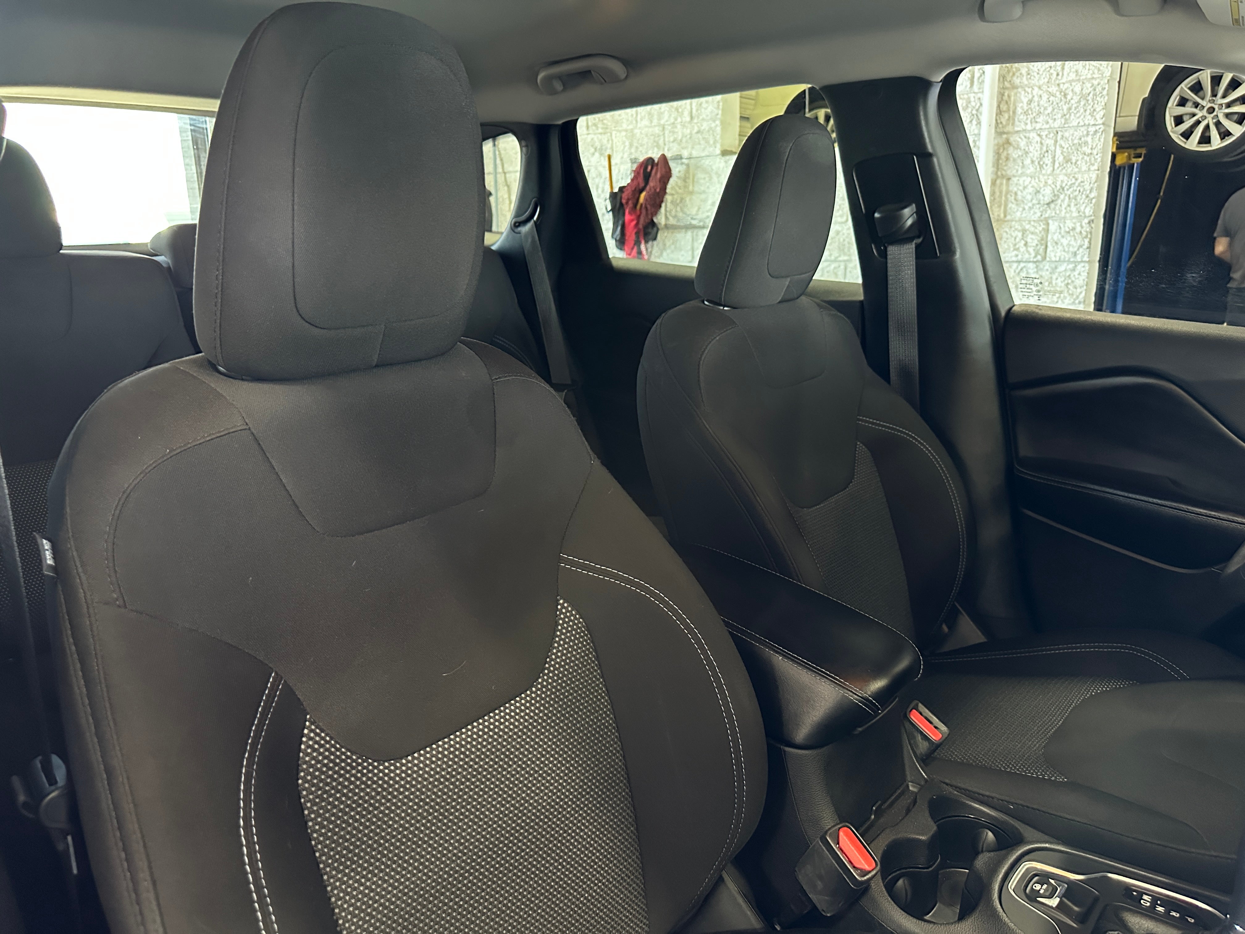 2021 Jeep Cherokee Latitude 2