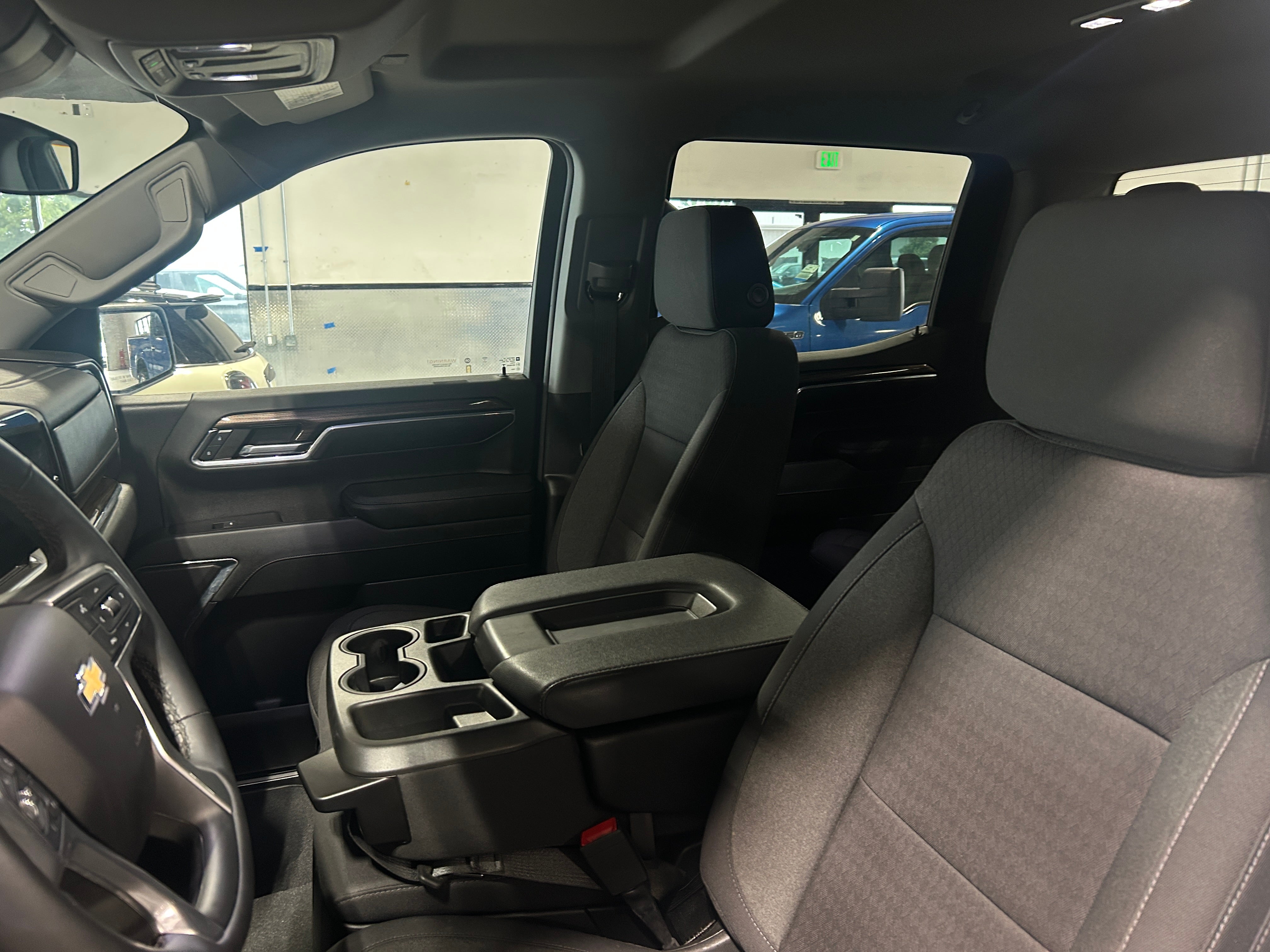 2024 Chevrolet Silverado 1500 LT 2