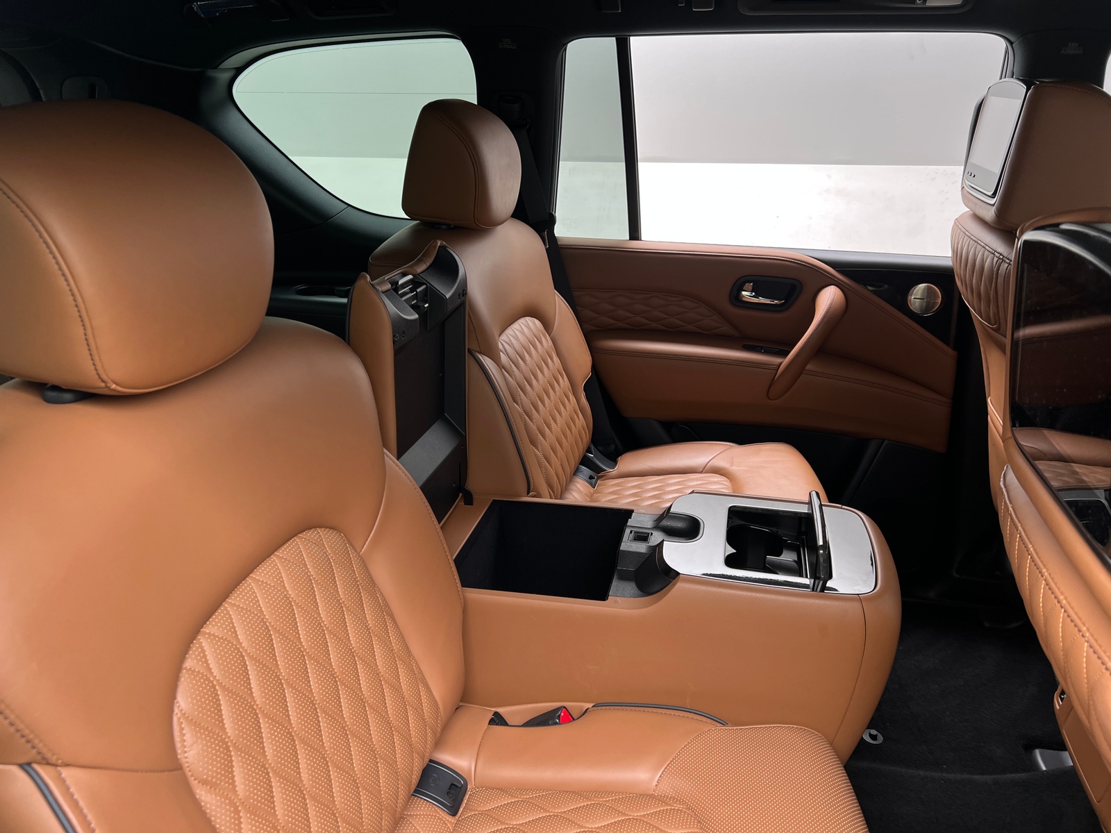 Thumbnail: 2022 INFINITI QX80 - 5