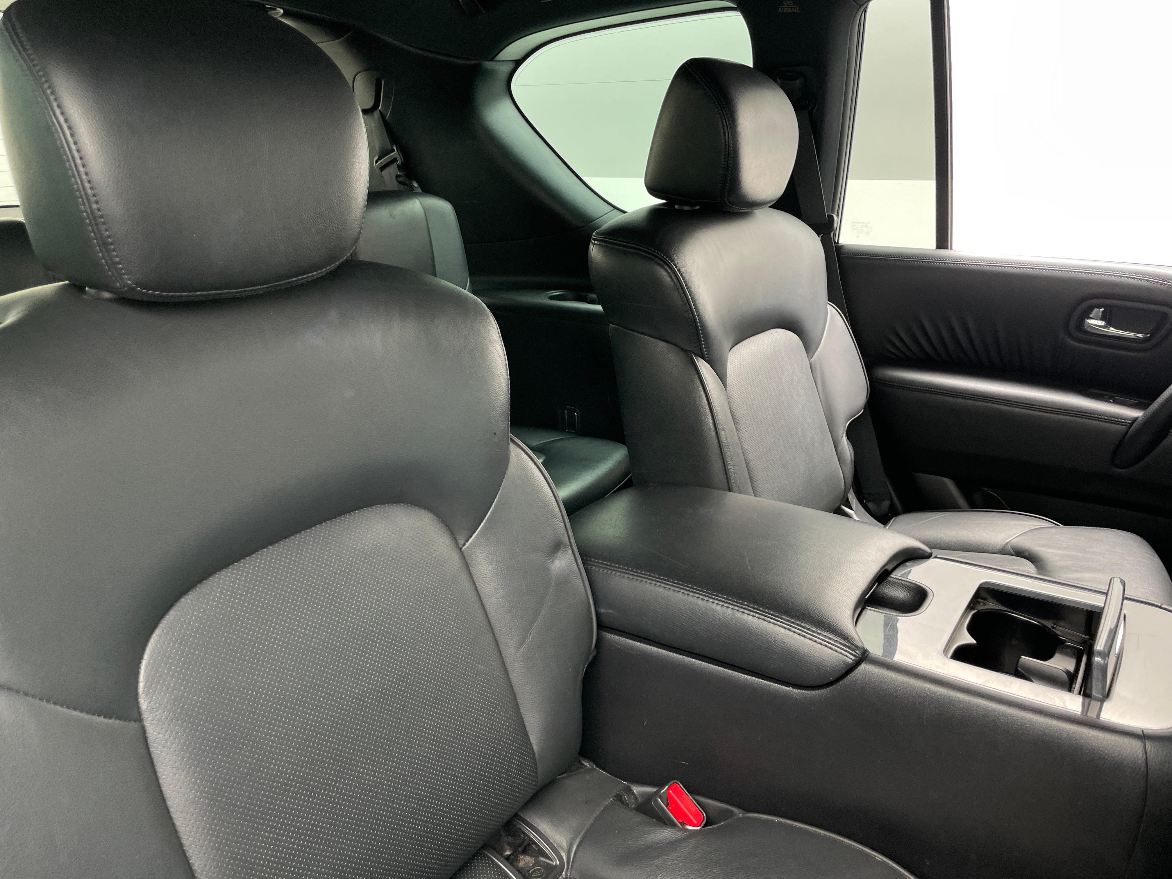 2023 Nissan Armada SL 5