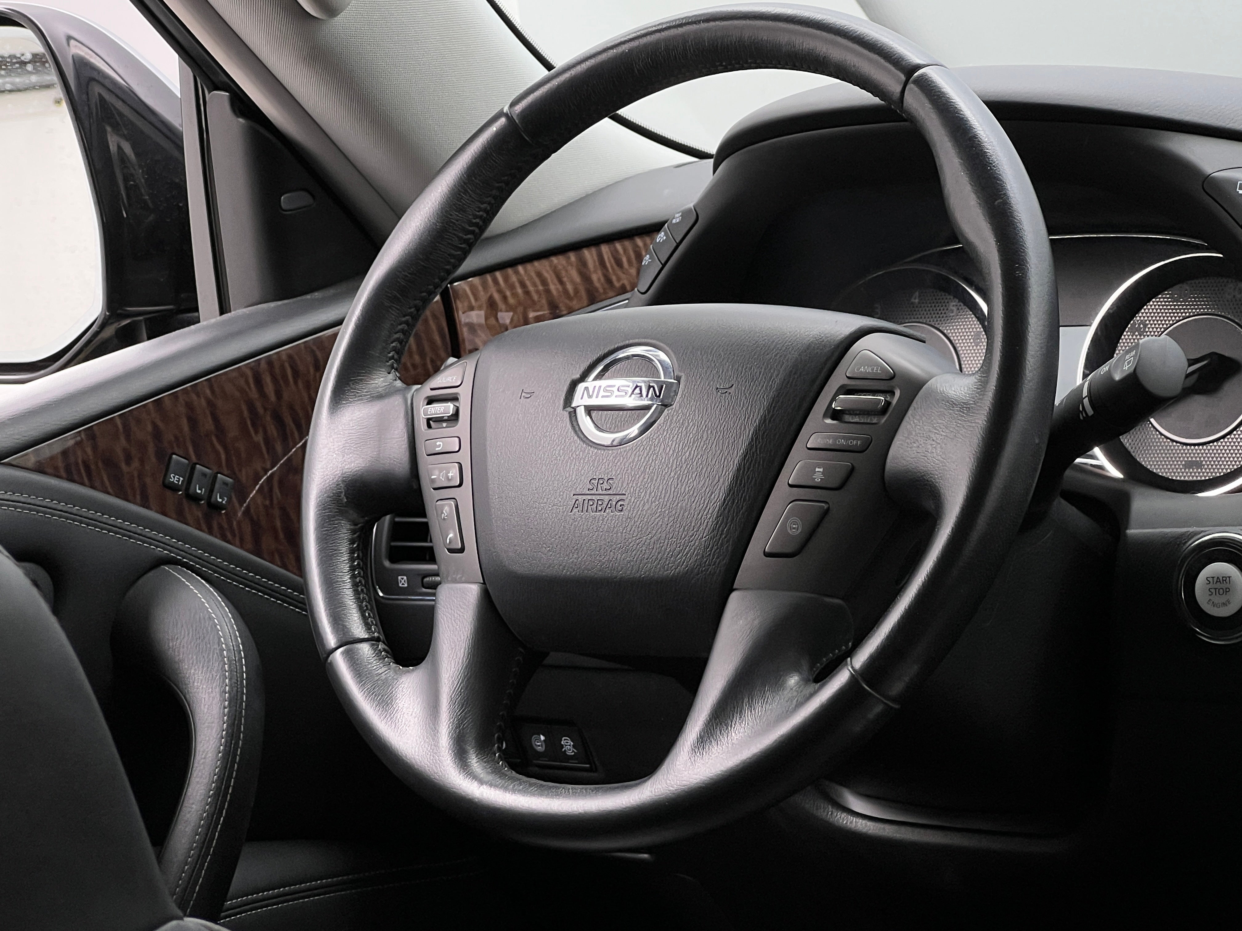 2020 Nissan Armada Platinum Edition 4