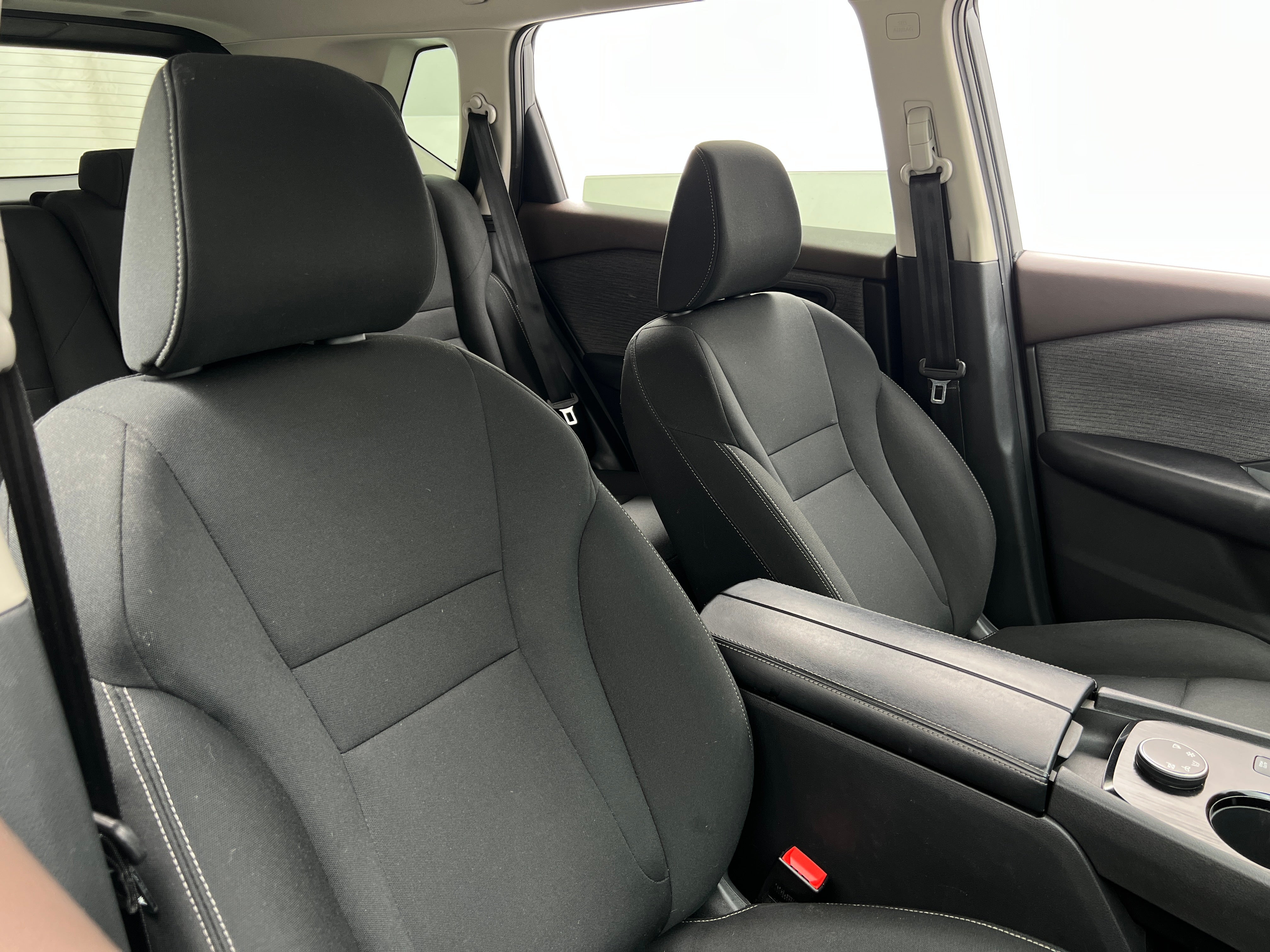 2023 Nissan Rogue S 2