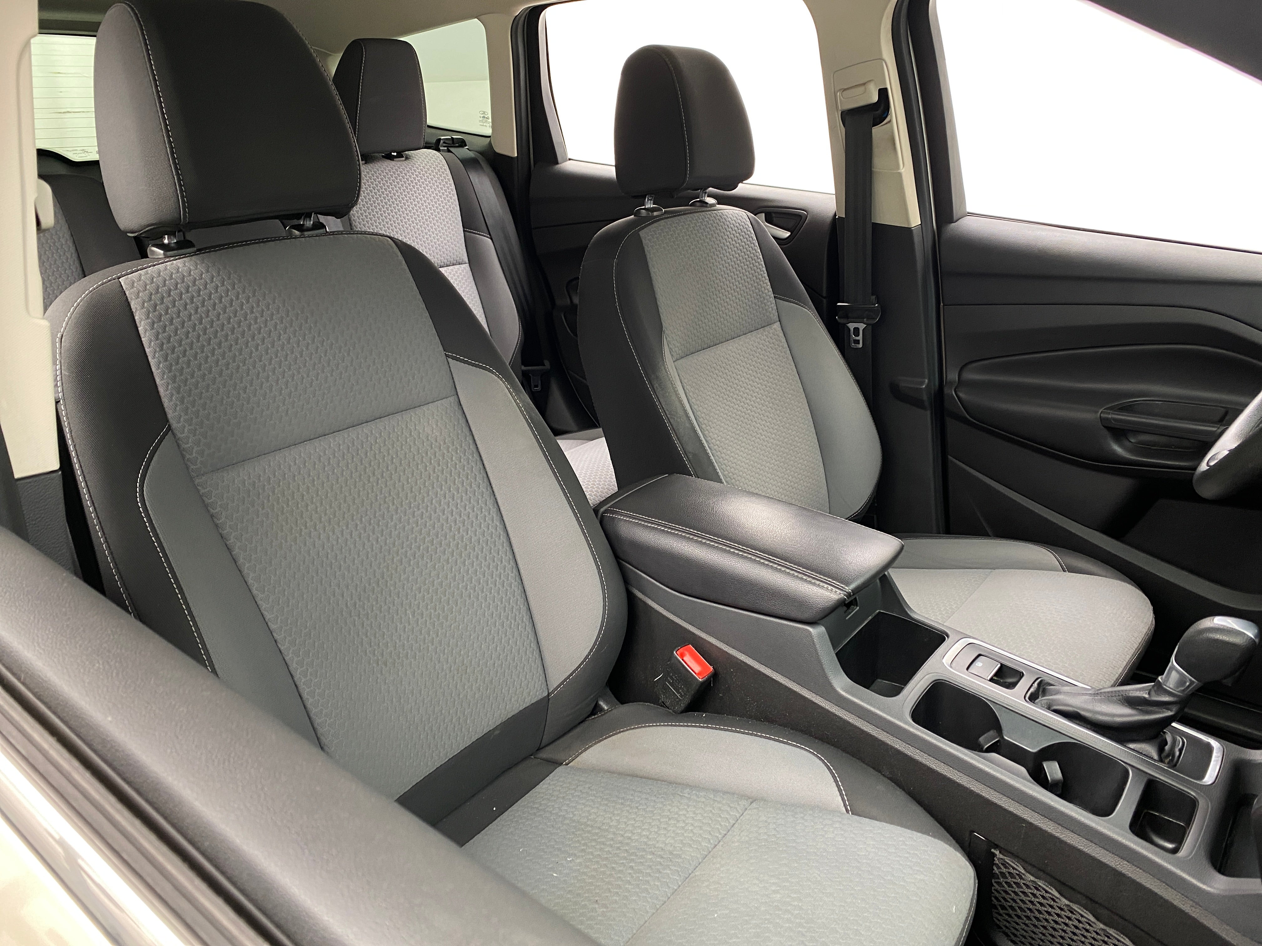 2017 Ford Escape SE 2