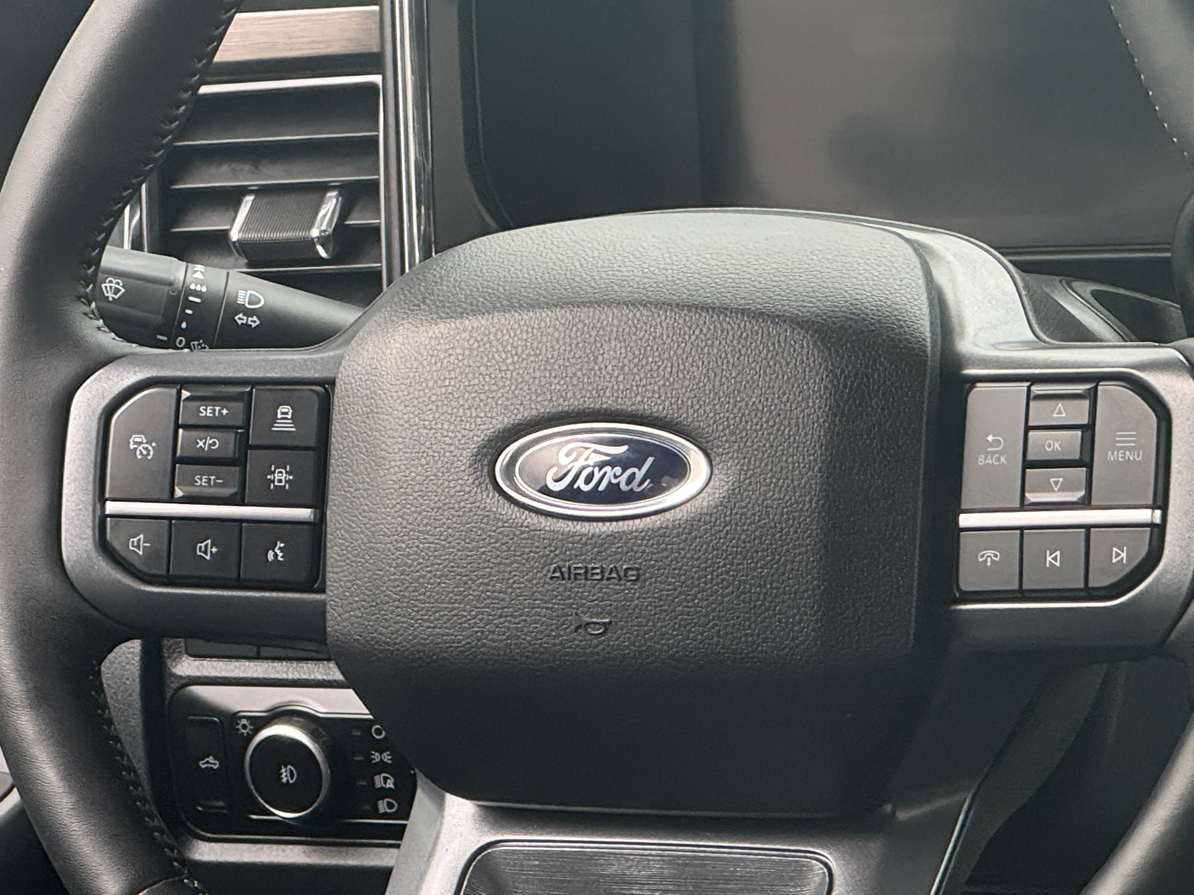 2024 Ford Econoline E-250 4