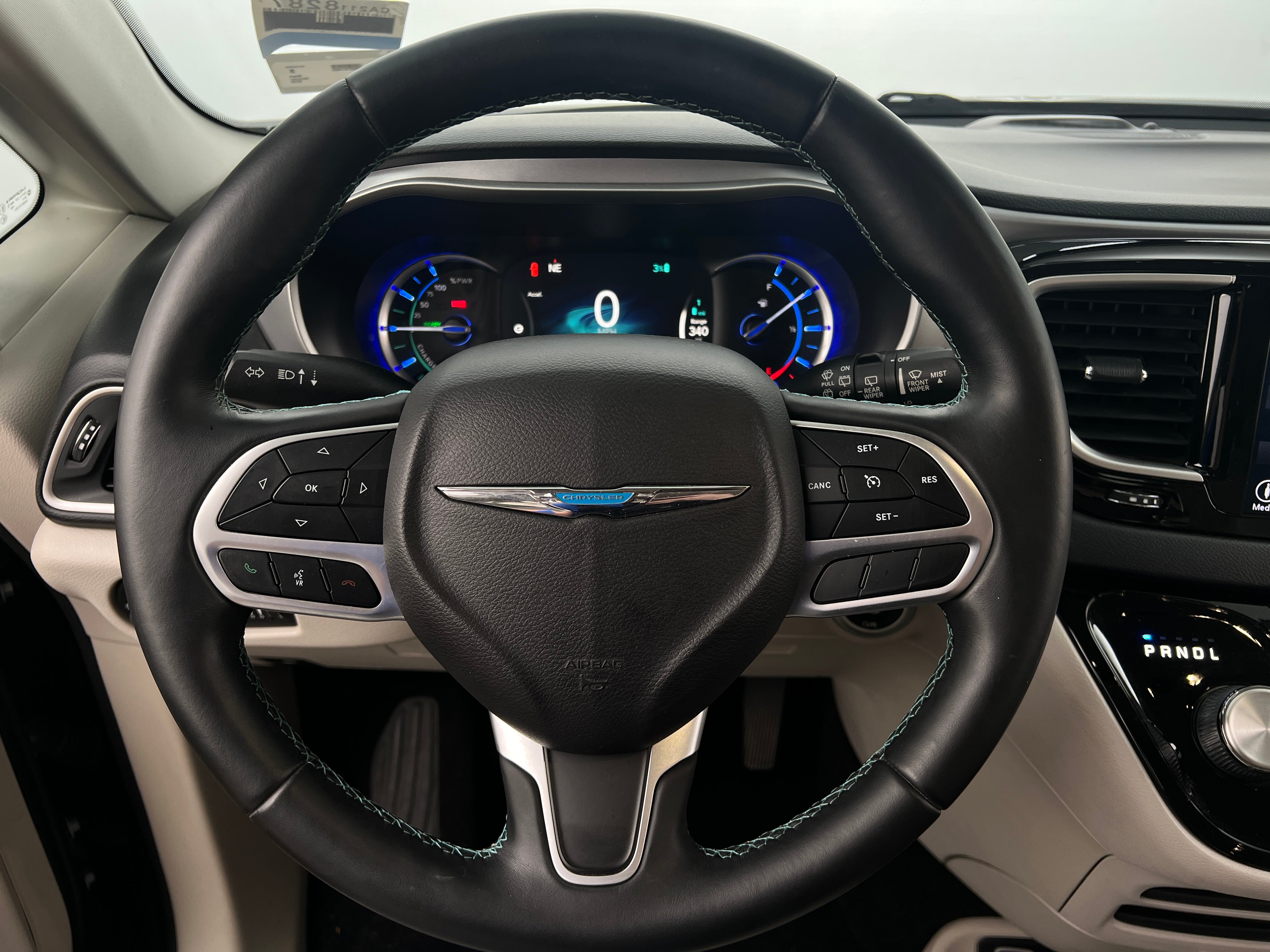 2018 Chrysler Pacifica Hybrid Touring L 4