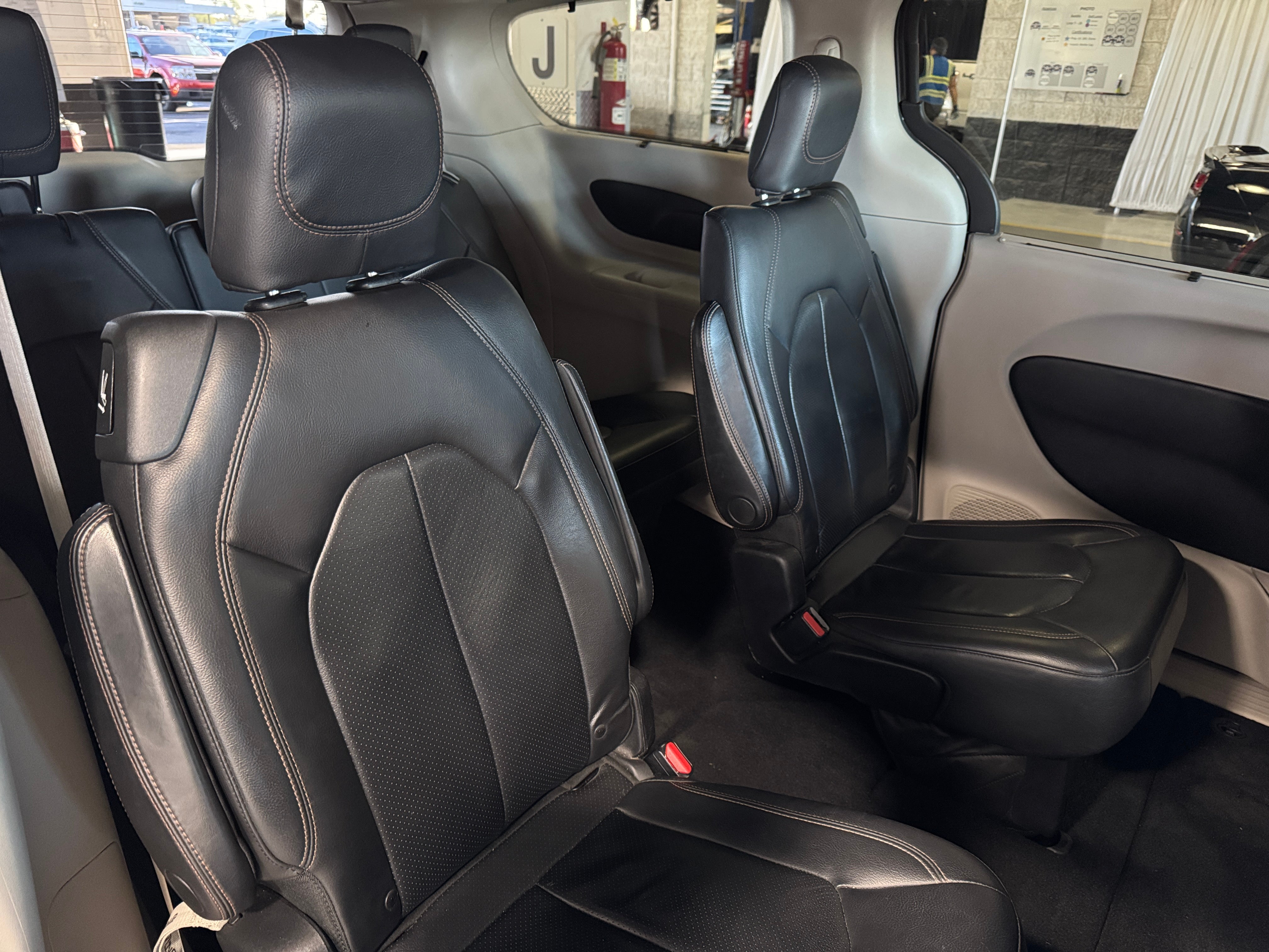 2018 Chrysler Pacifica Touring L 5