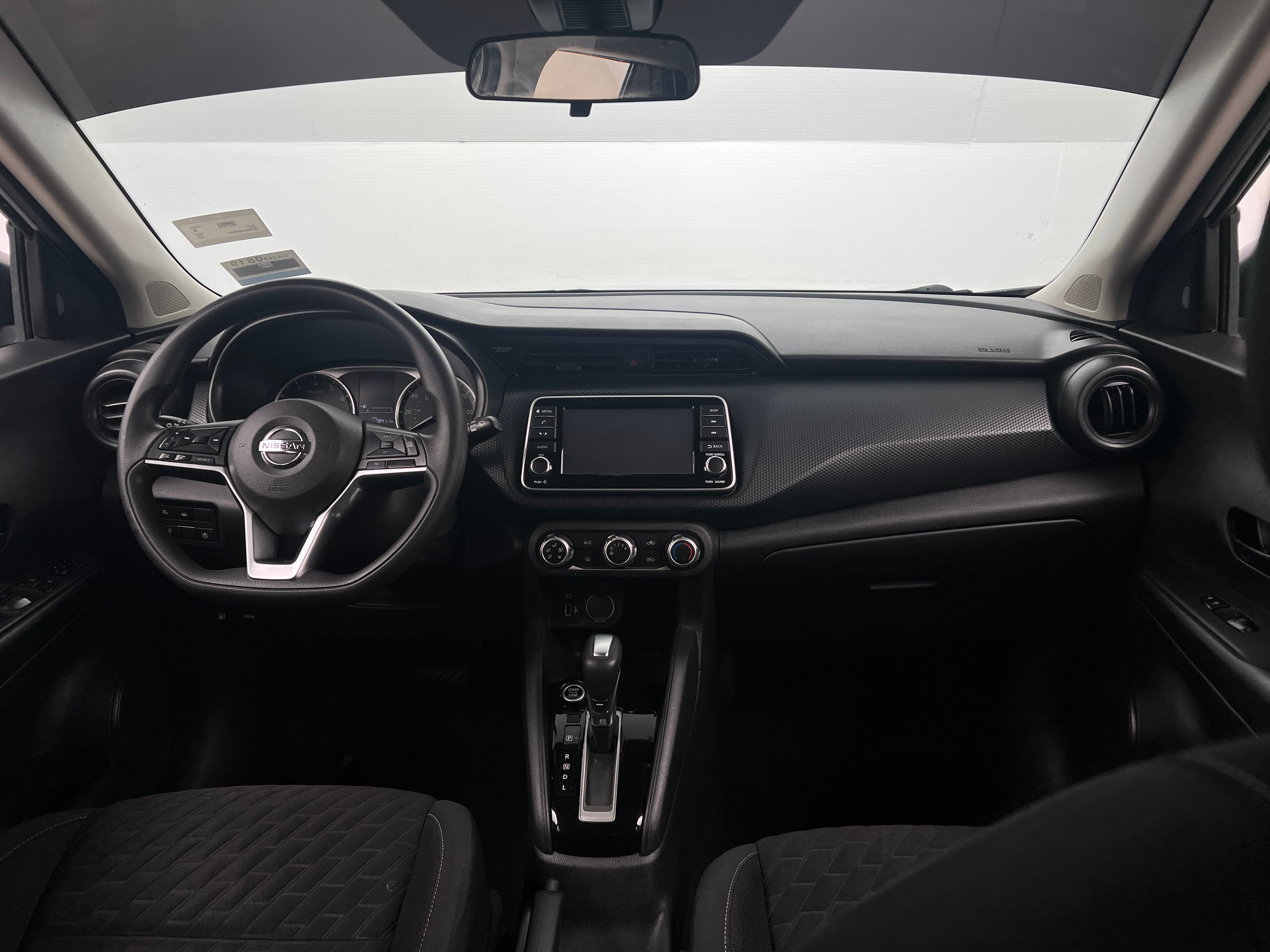 2021 Nissan Kicks S 3