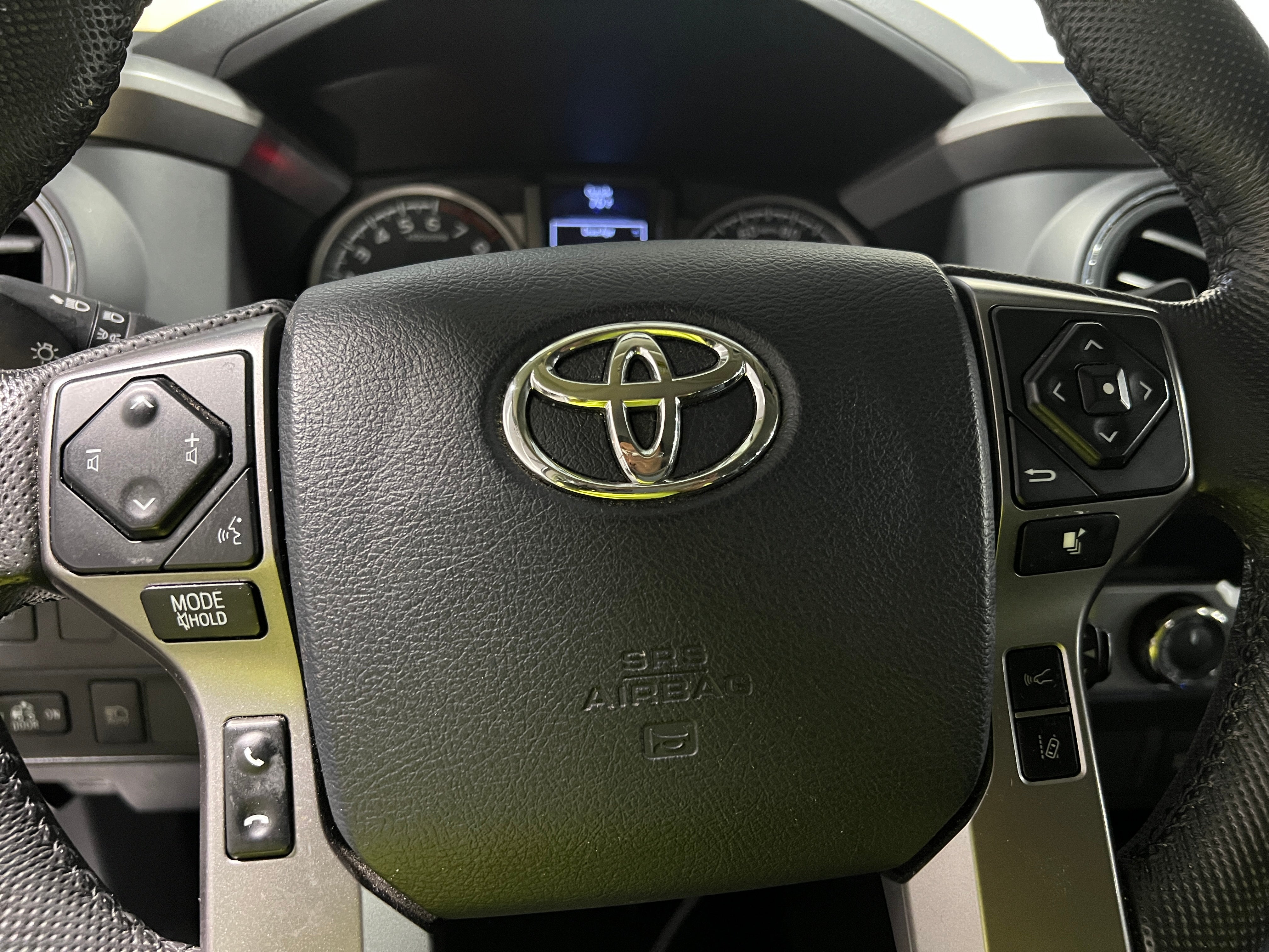 2020 Toyota Tacoma SR5 5