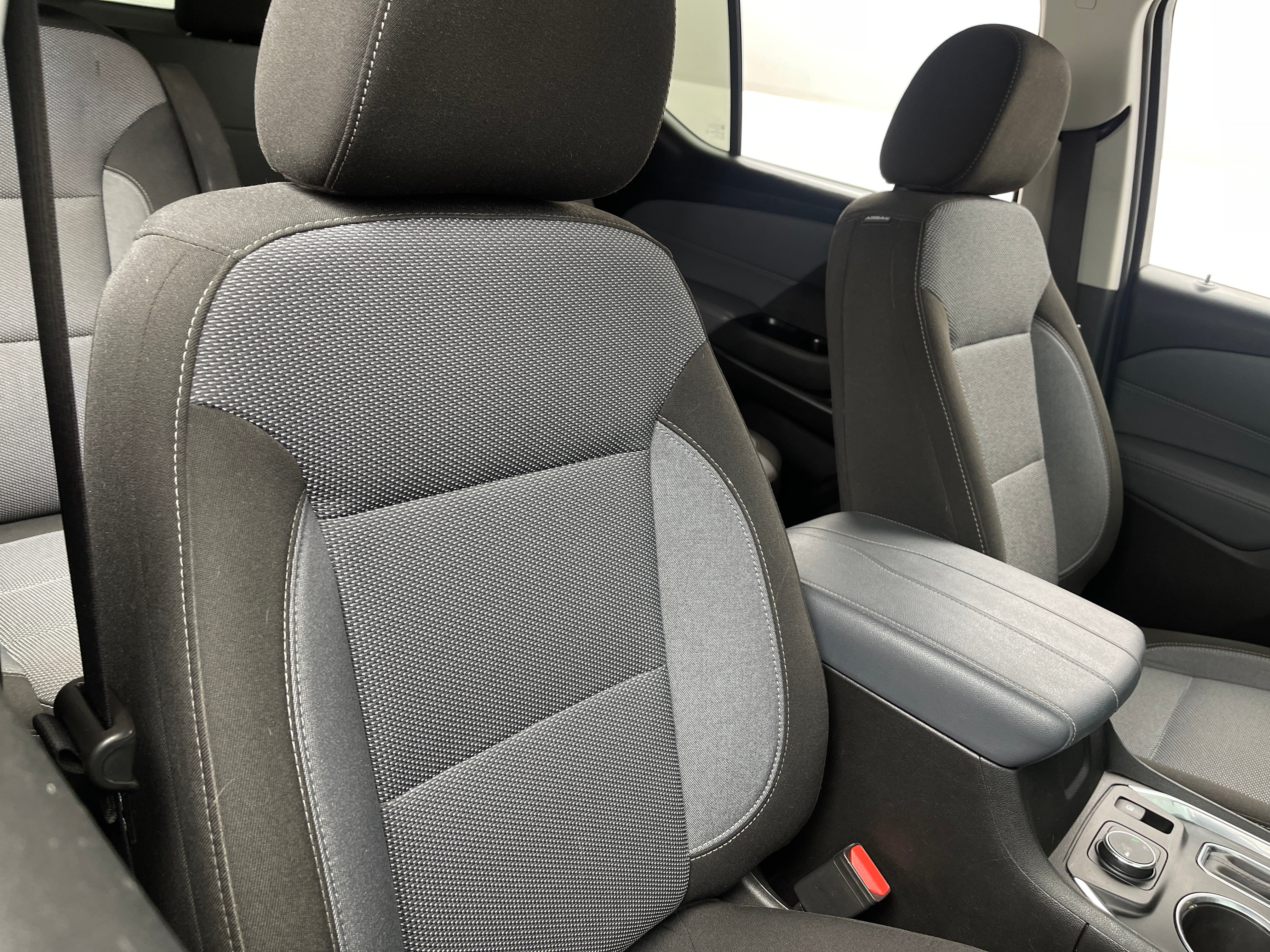 2019 Chevrolet Traverse LT 2