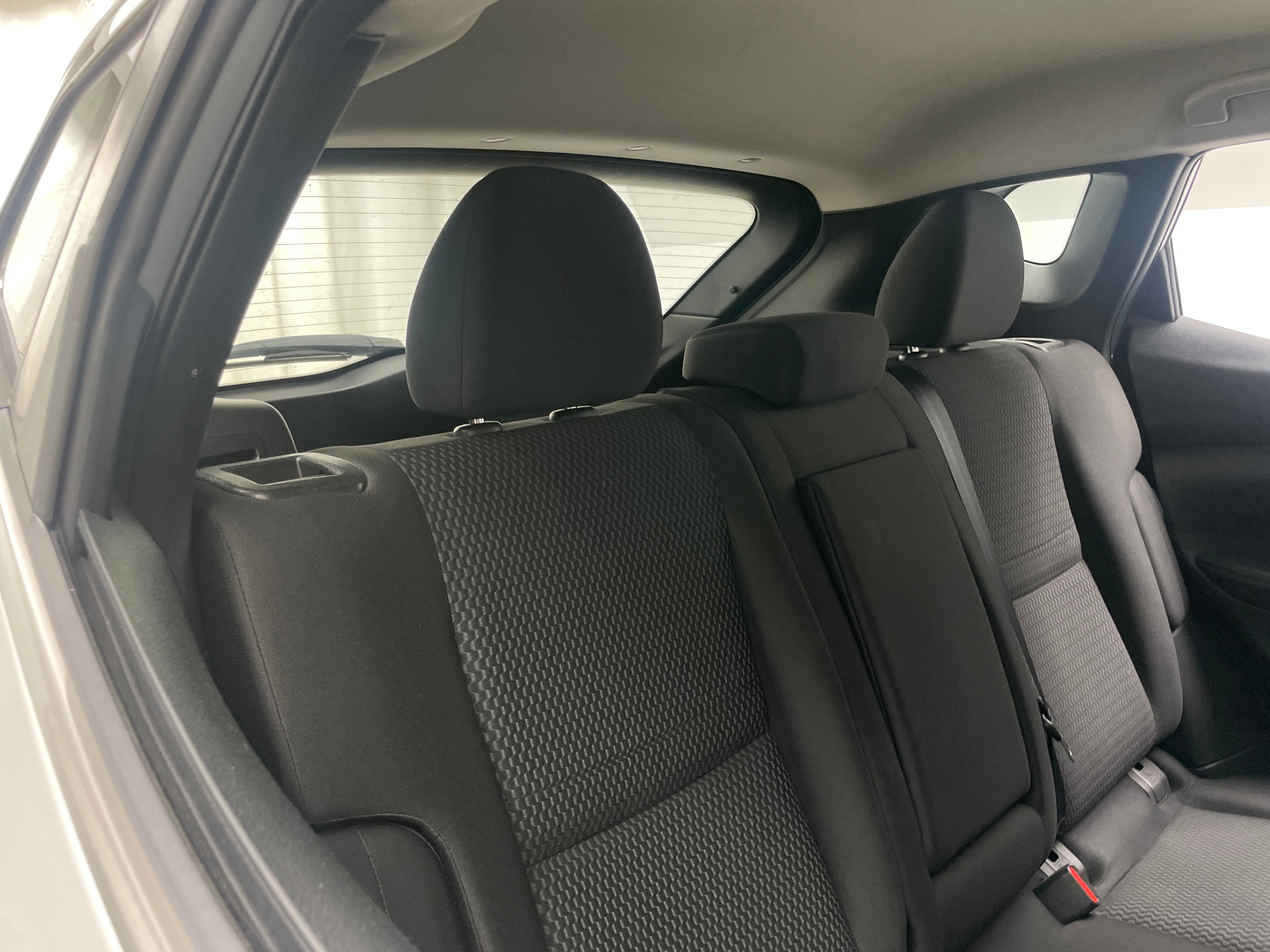 2021 Nissan Rogue Sport S 6