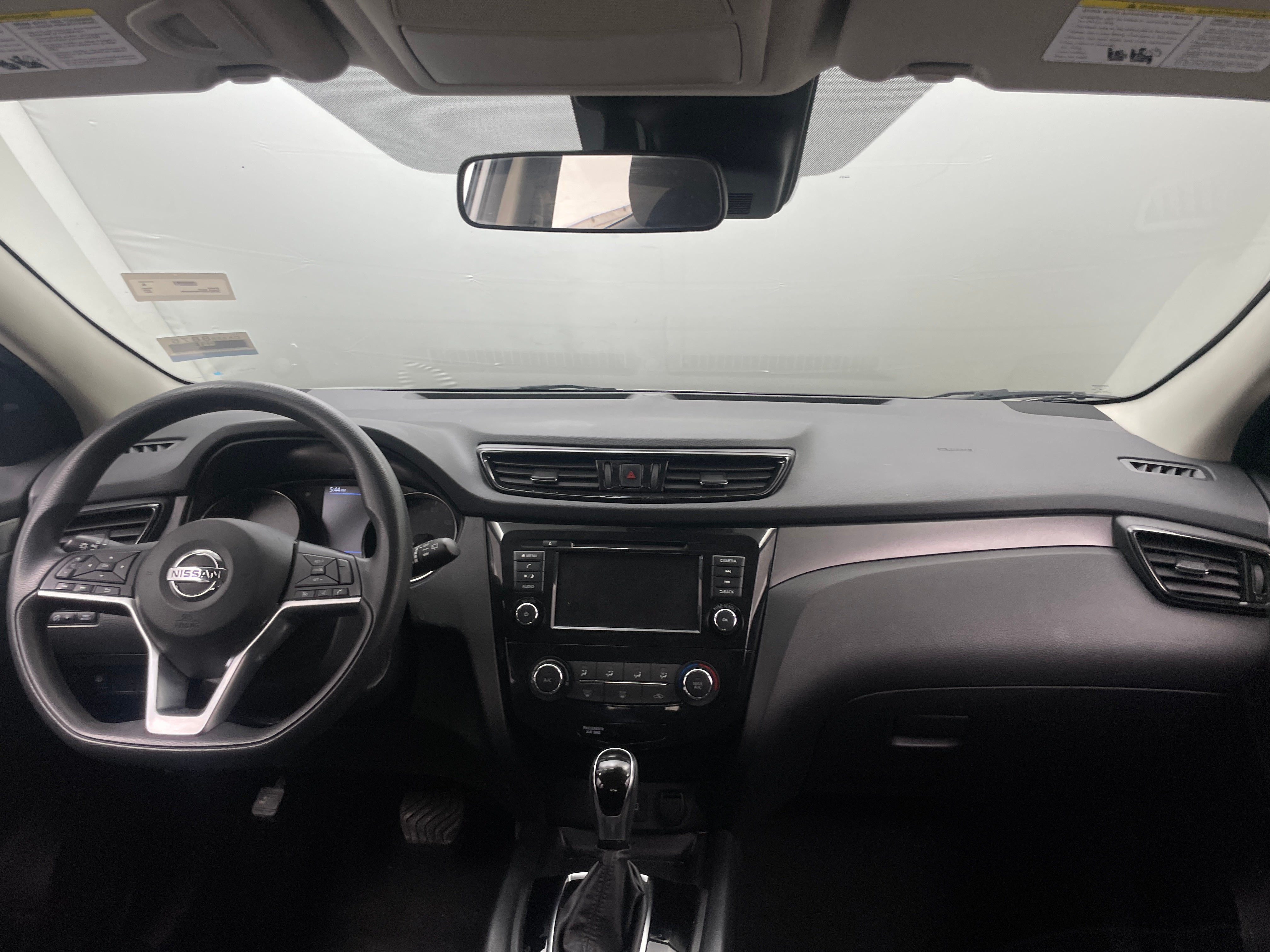 2021 Nissan Rogue Sport S 3