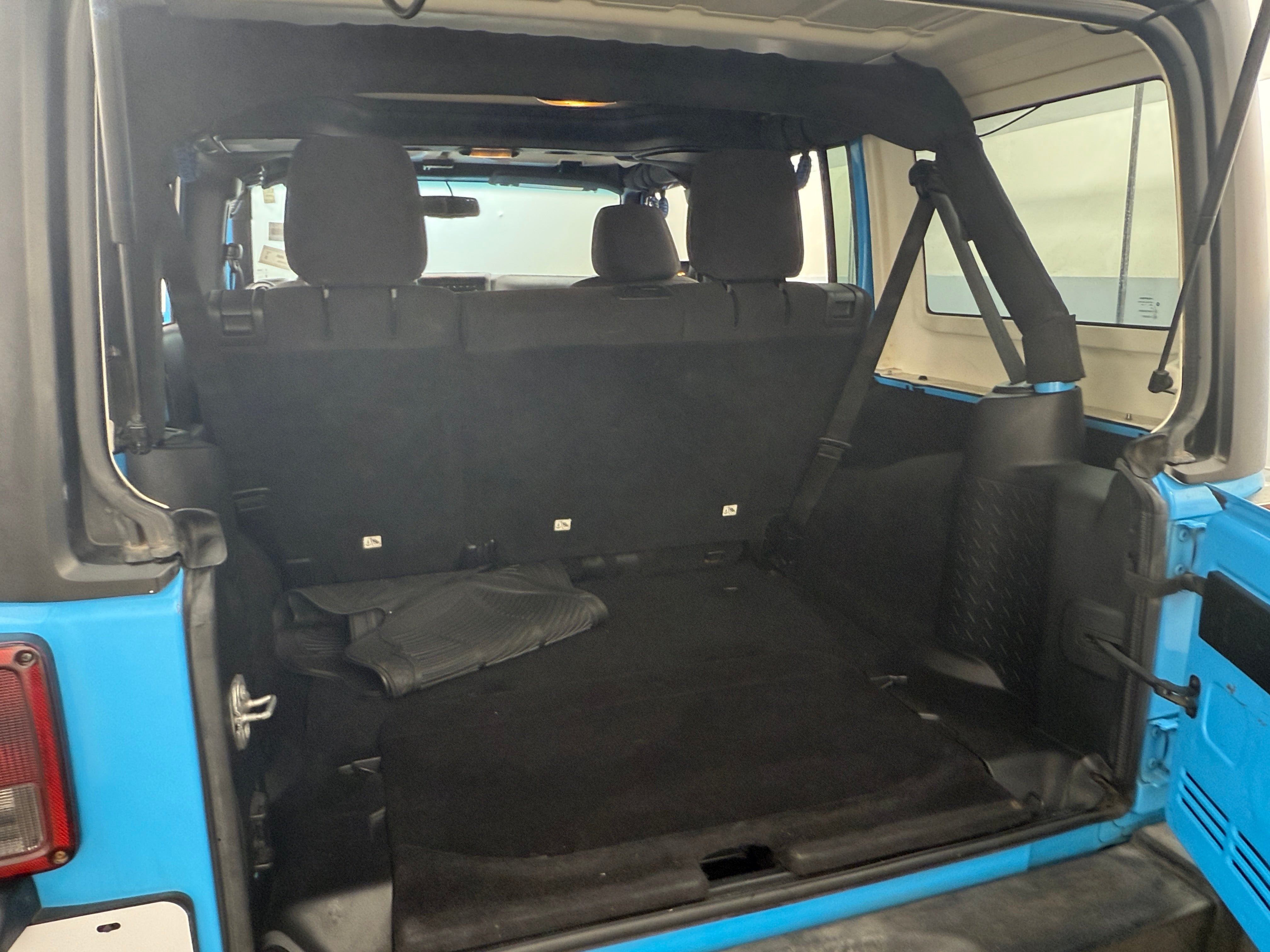 2017 Jeep Wrangler Unlimited Sport S 7